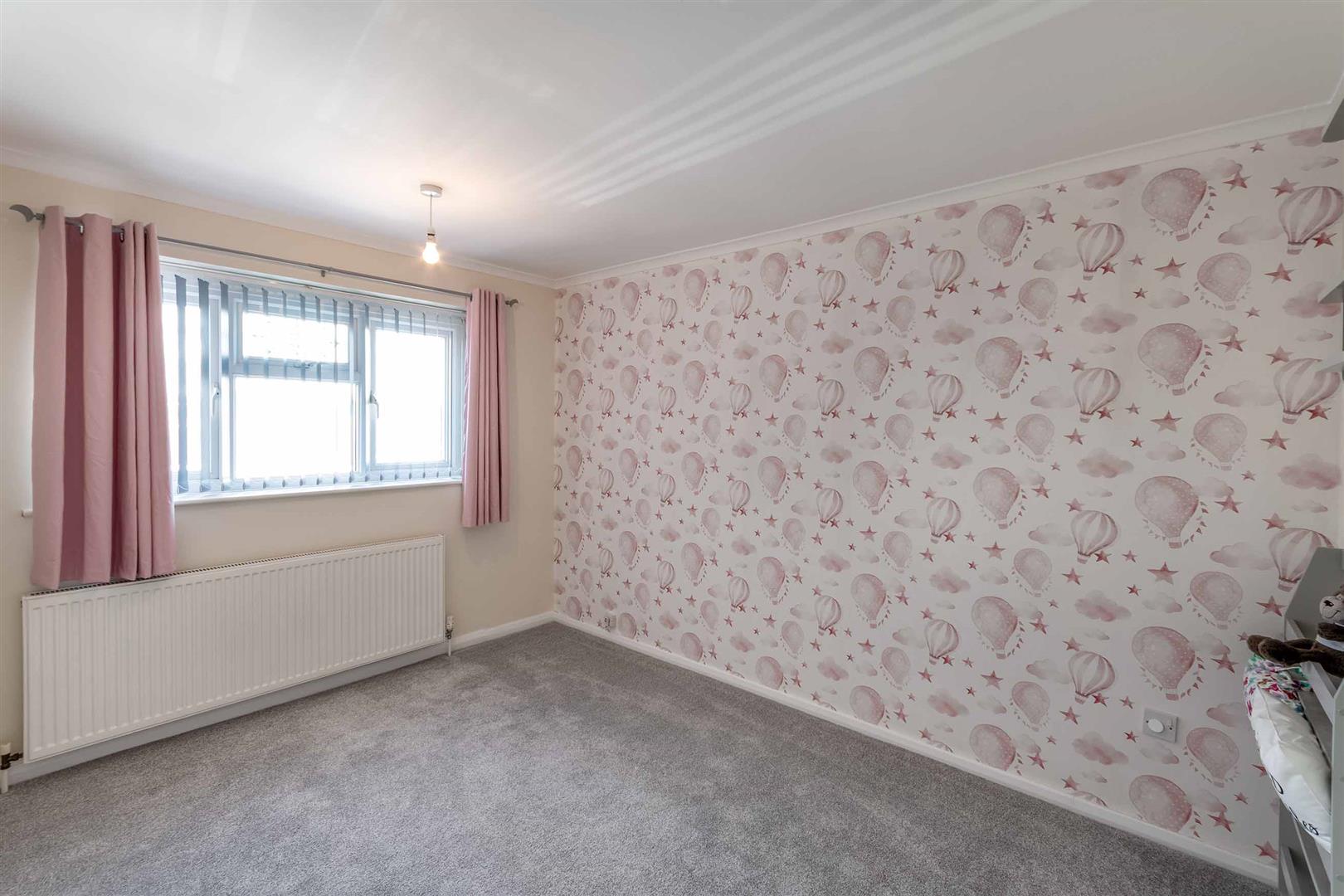 53, Holyrood Rise, Bramley, Rotherham, S66 3QB
