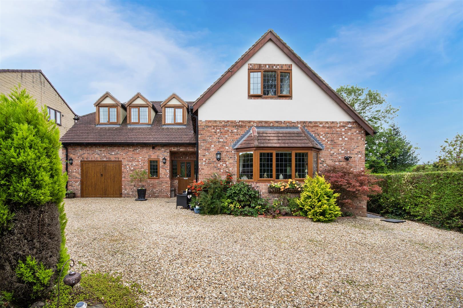 Wayside, Woodall Lane, Harthill, S26 7YQ