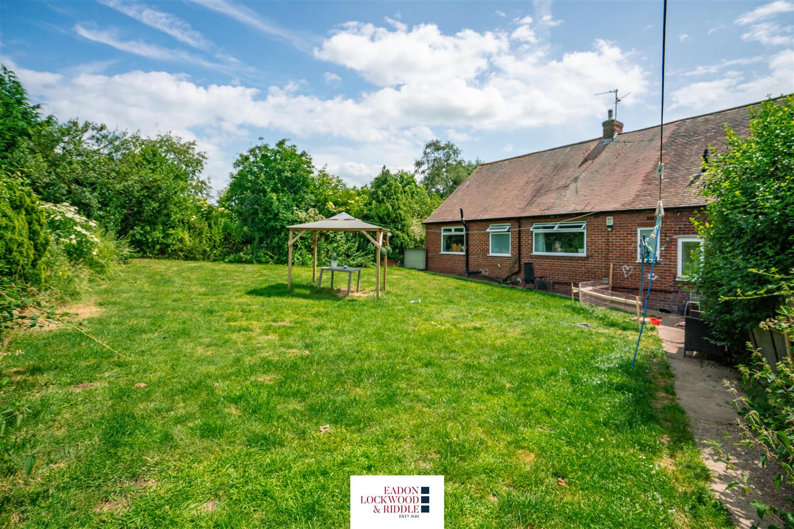 Woodside Bungalow, Second Lane, Wickersley, Rotherham, S66 1EE