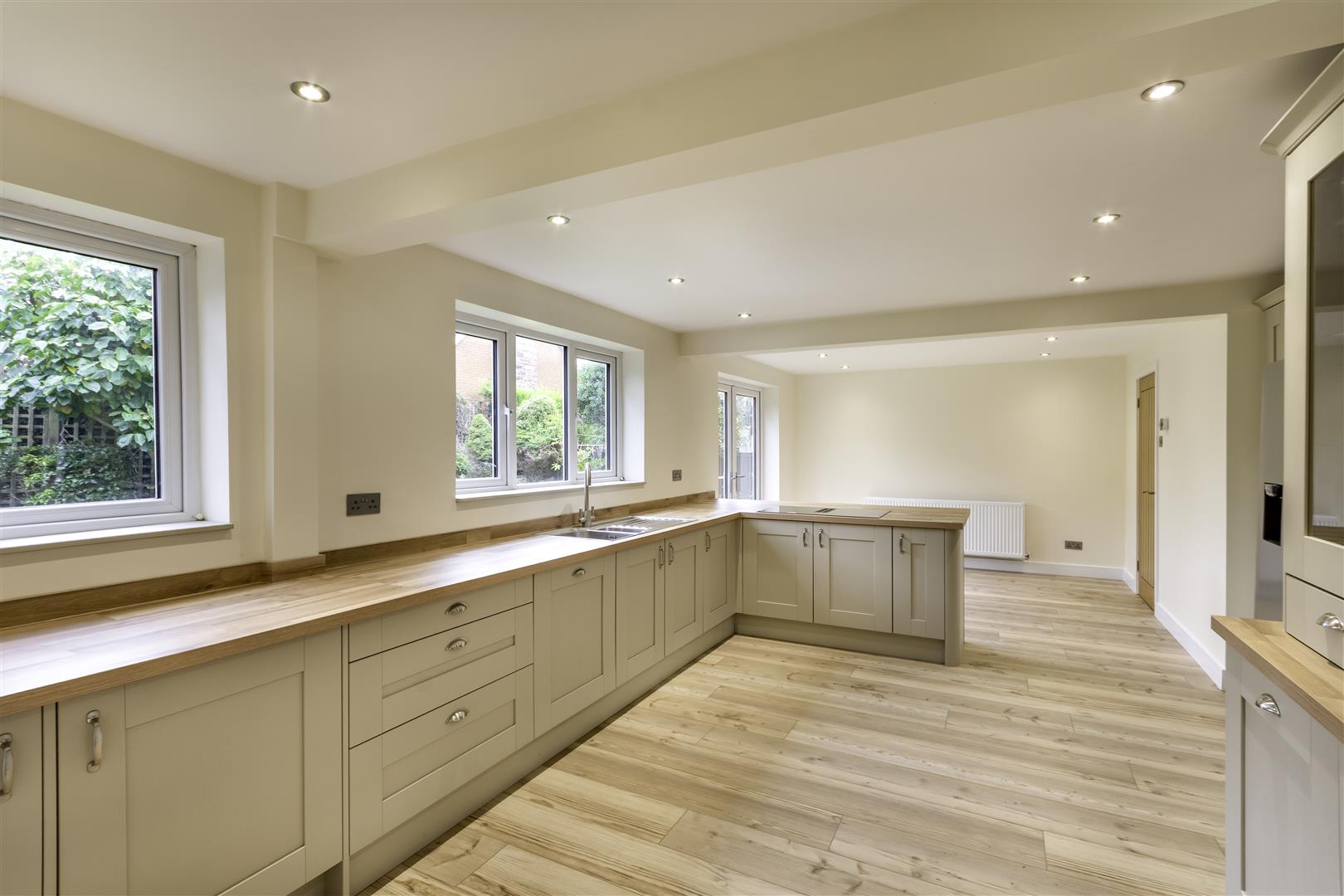2, Whiston Green, Whiston, Rotherham, S60 4JX