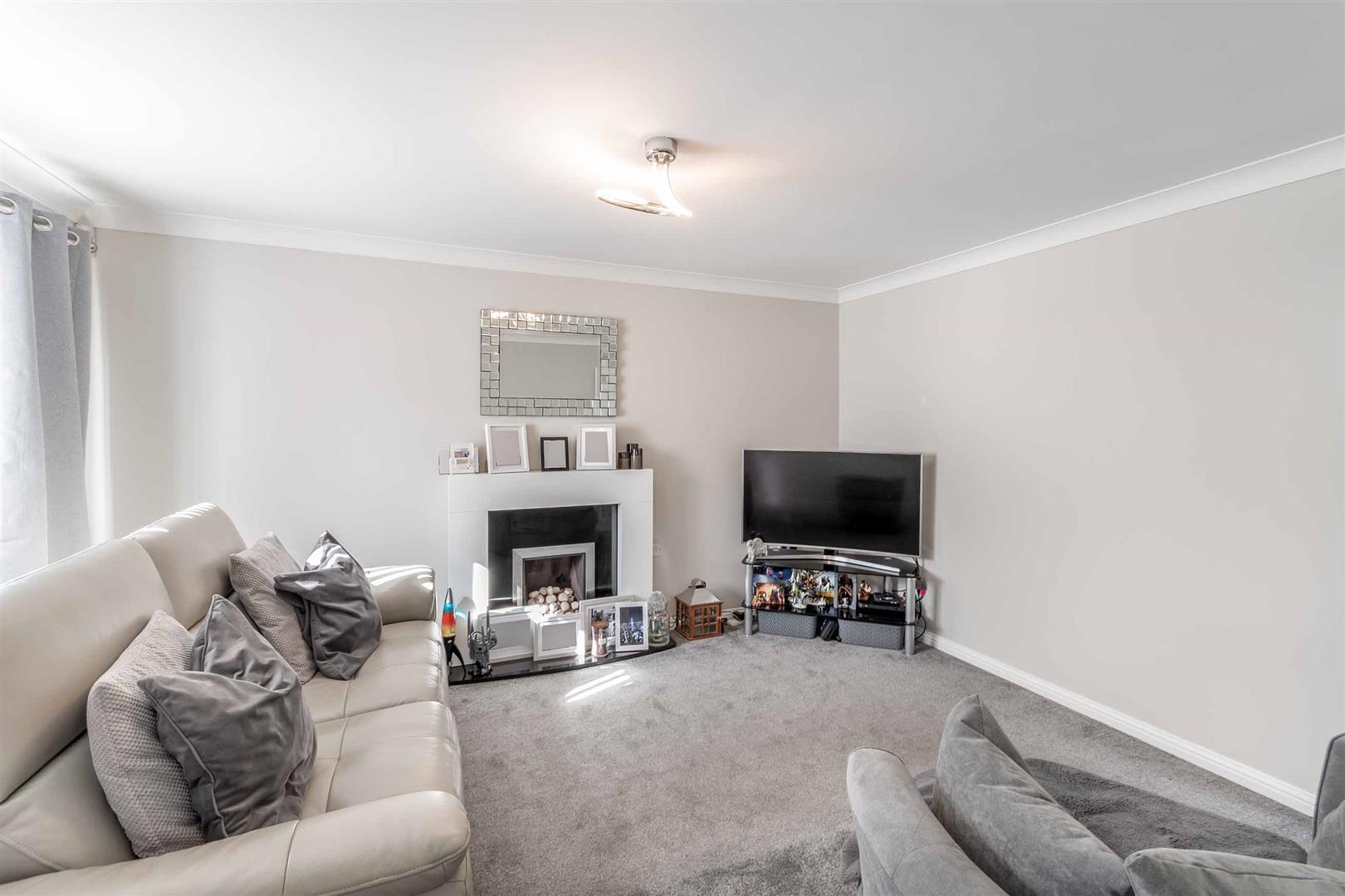30, Paddock Drive, Sunnyside, Rotherham, S66 3ZE