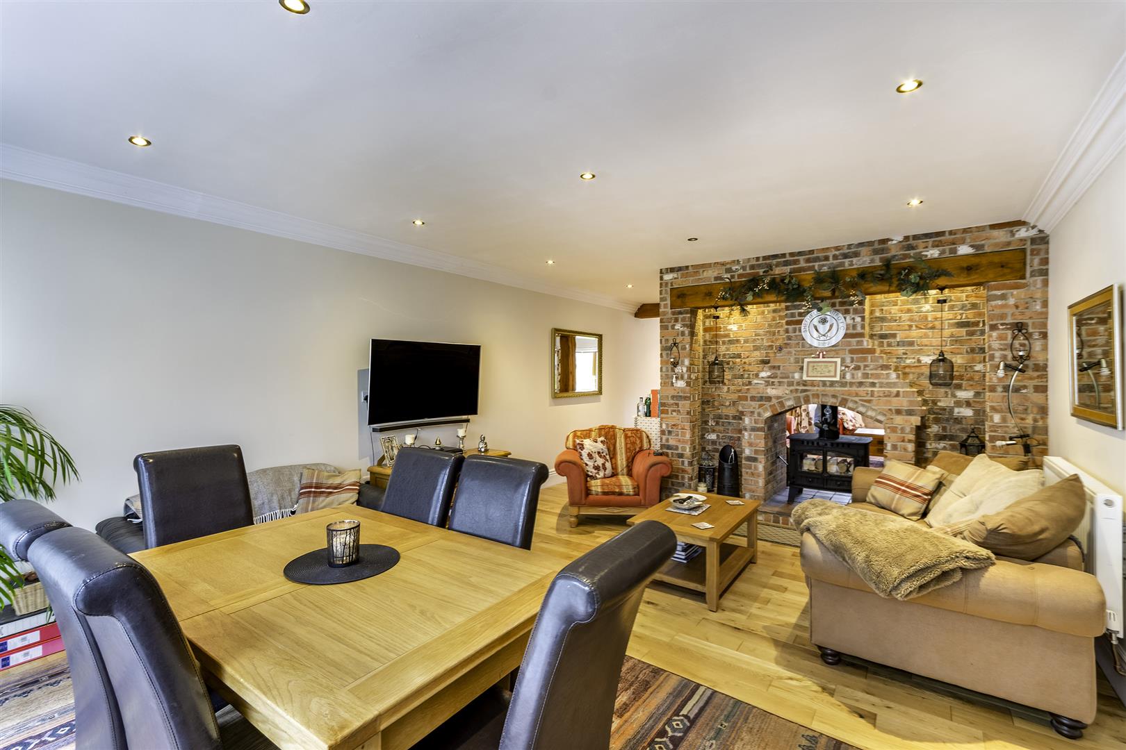 Wayside, Woodall Lane, Harthill, S26 7YQ