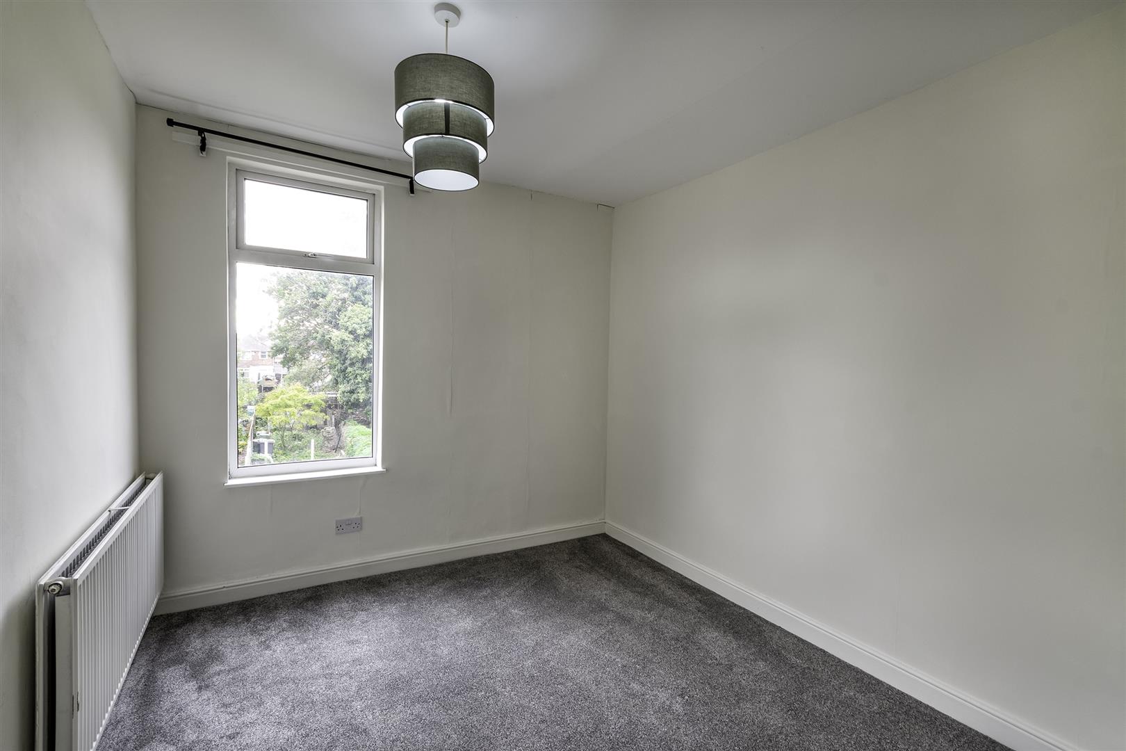 31, Clifton Grove, Rotherham, S65 2AZ