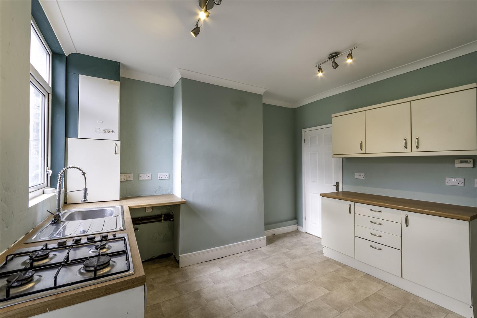 31, Clifton Grove, Rotherham, S65 2AZ