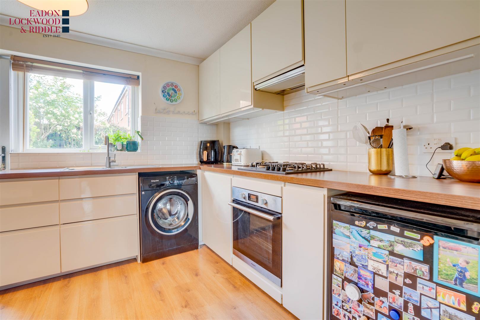 7, Peak Close, Woodlaithes, Rotherham, S66 3XD