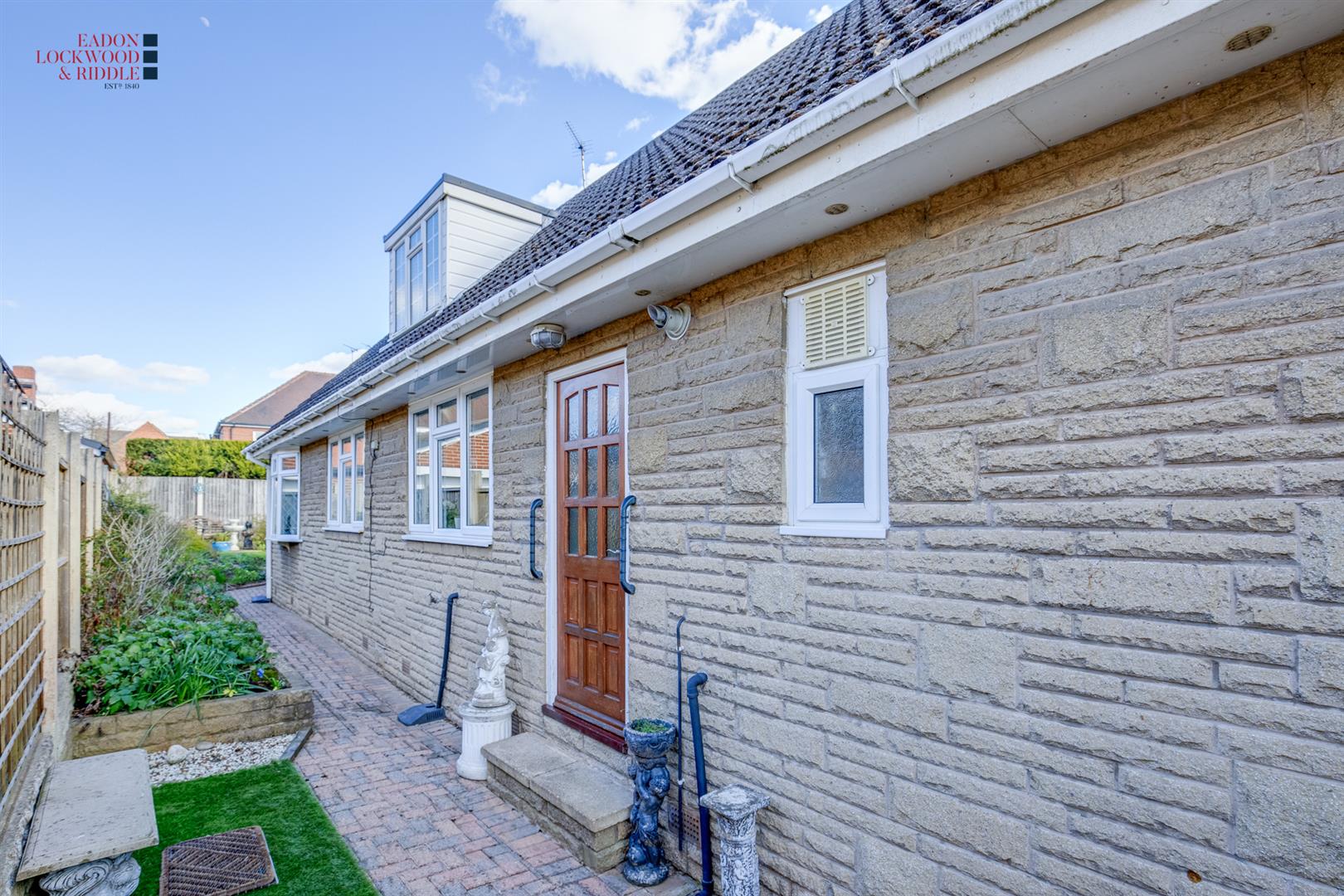 49, Stag Crescent, Rotherham, S60 3NX