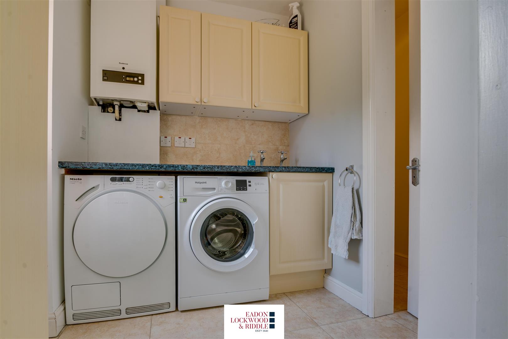 33, Weetwood Road, Rotherham, S60 3LJ