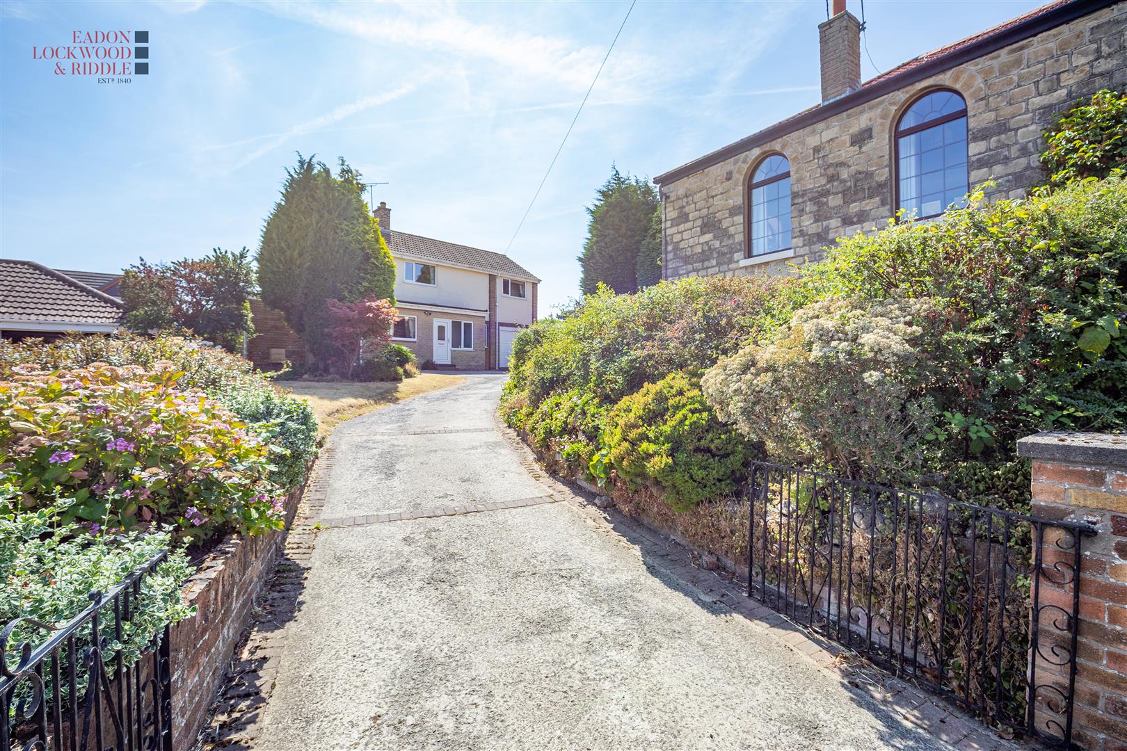 16, Austwood Lane, Braithwell, Rotherham, S66 7AX
