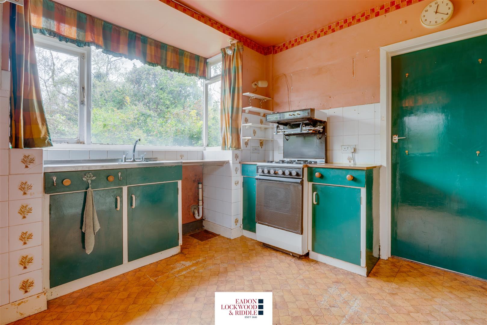 24, Saxton Drive, Rotherham, S60 3DW