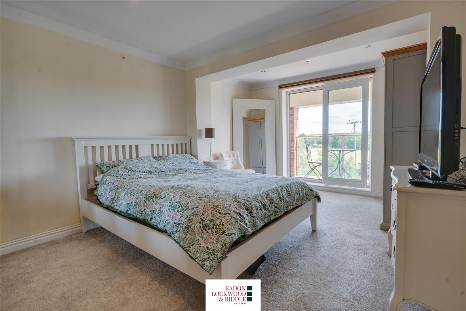 9, Lesmond Crescent, Little Houghton, Barnsley, S72 0EZ