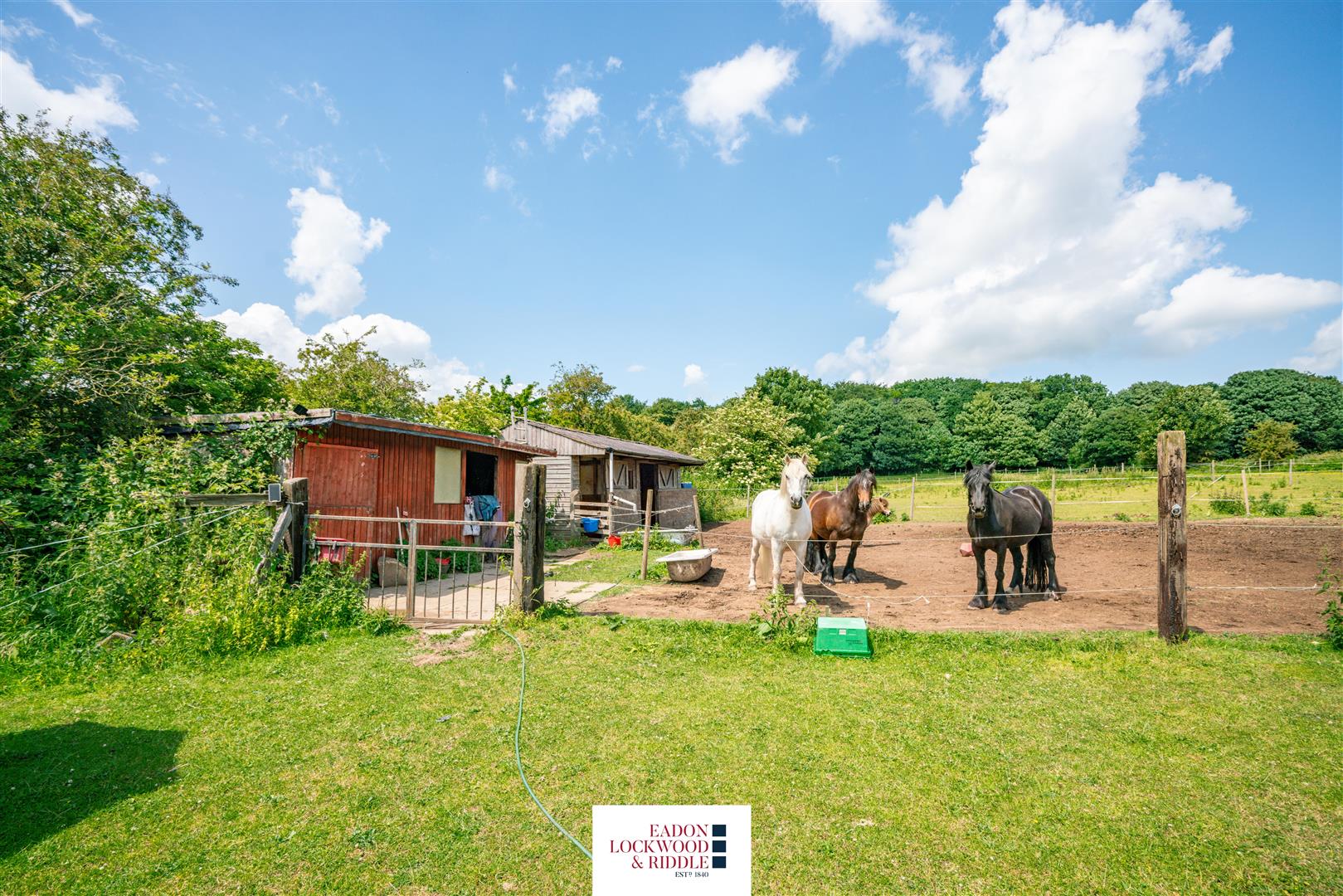 Woodside Bungalow, Second Lane, Wickersley, Rotherham, S66 1EE