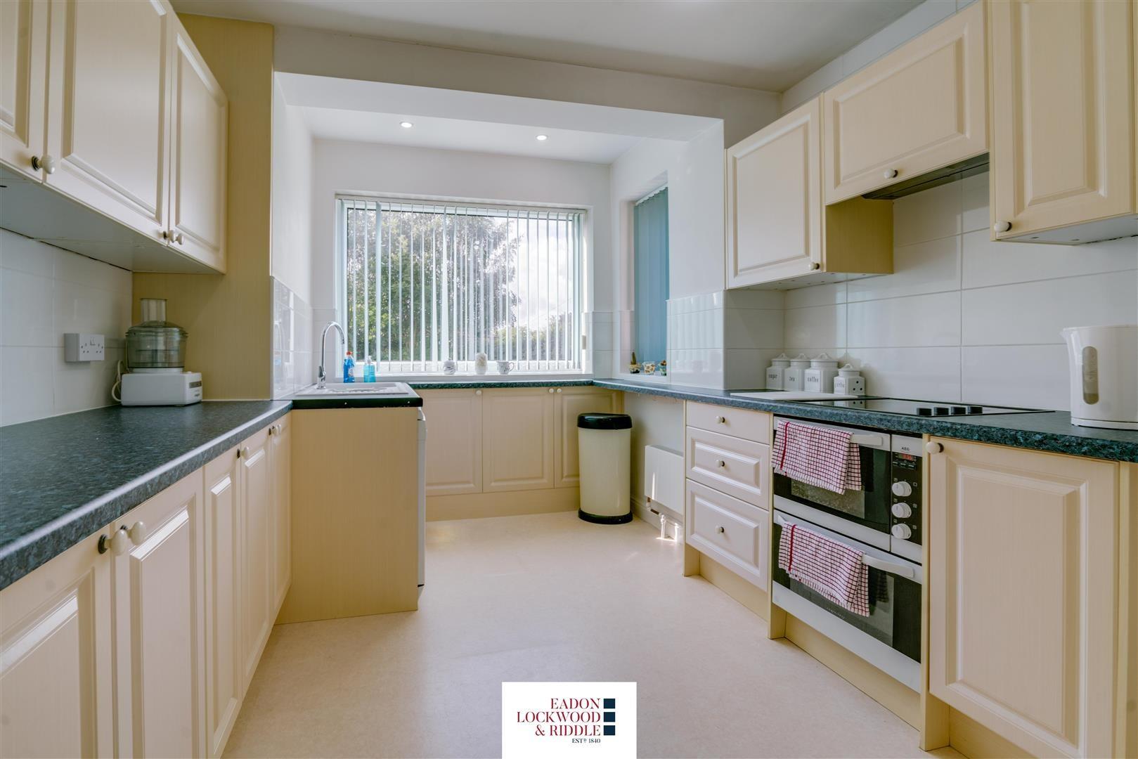 33, Weetwood Road, Rotherham, S60 3LJ