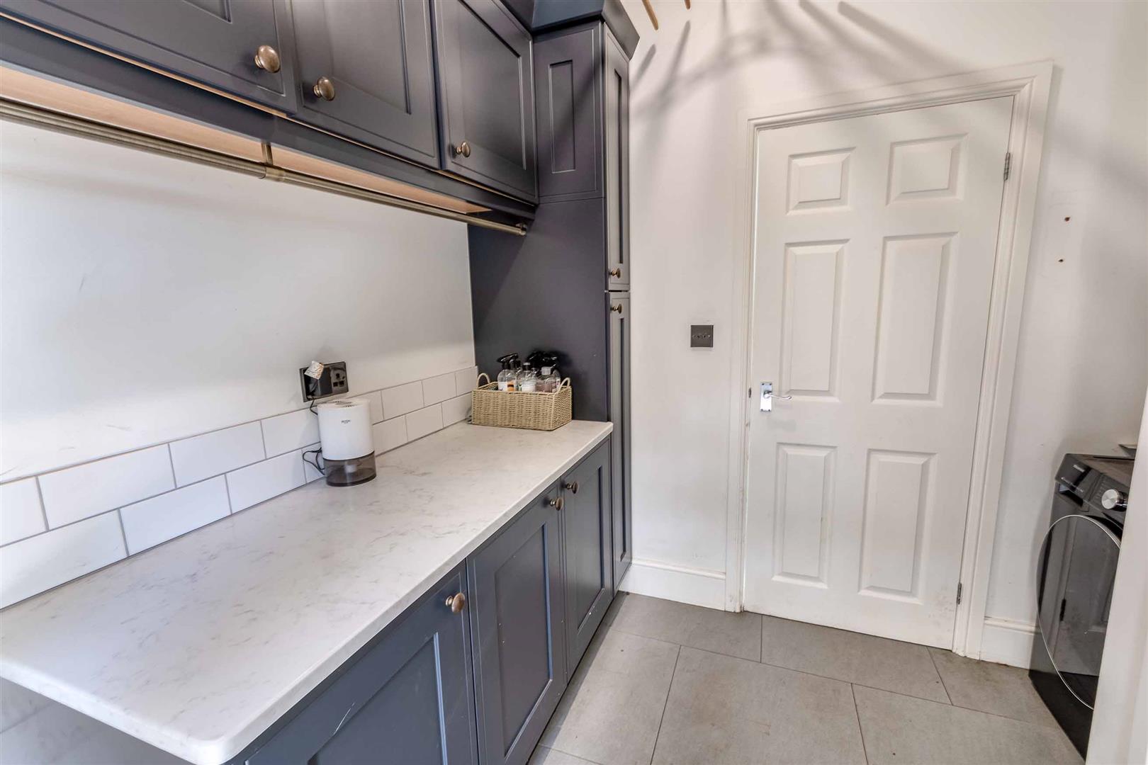 5, Sitwell Vale, Rotherham, S60 2UF