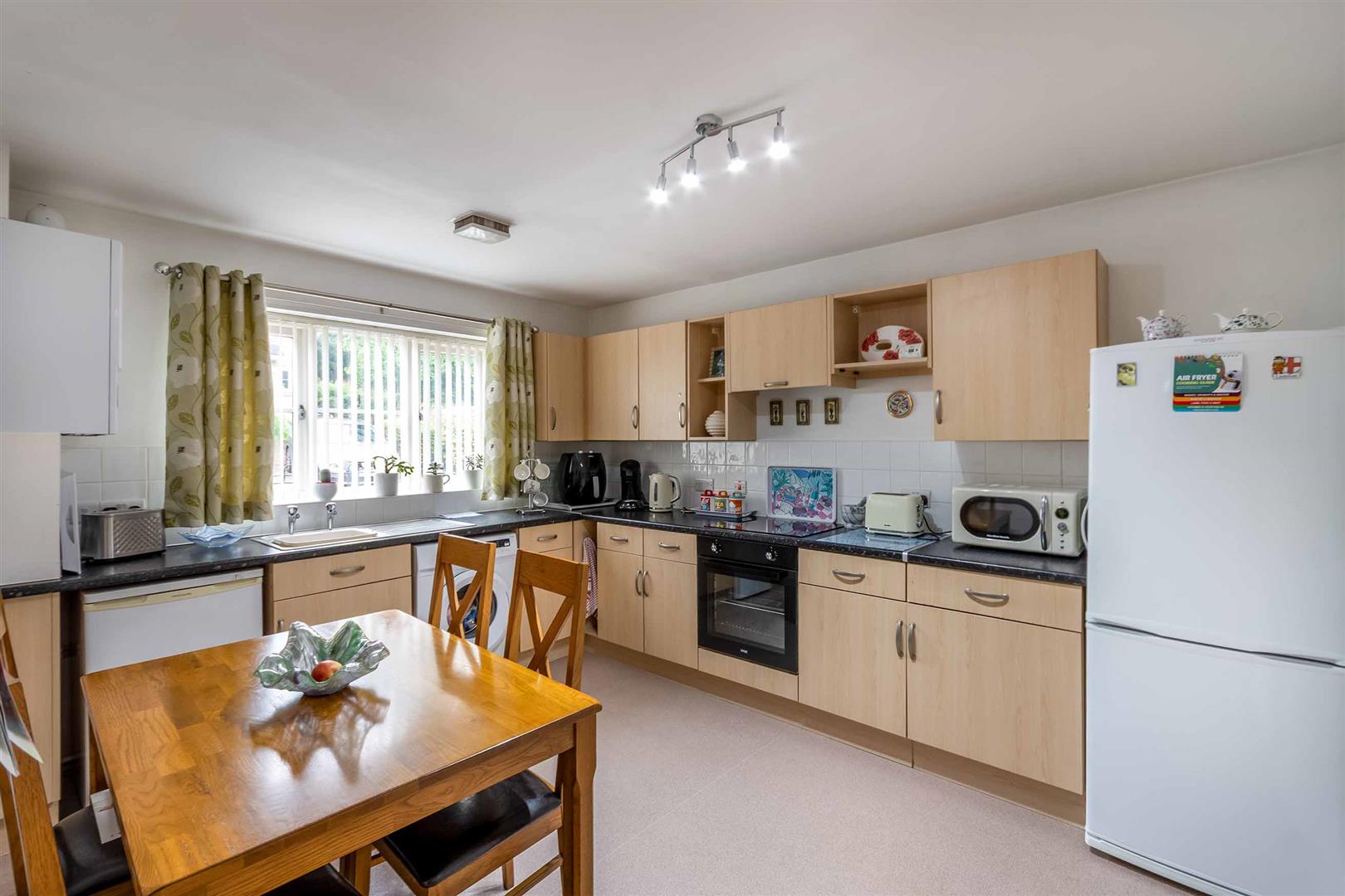 17, Aubrey Senior Way, Kimberworth, Rotherham, S61 1ED