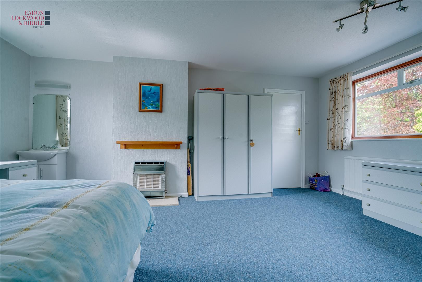 Farndale, Sitwell Grove, Rotherham, S60 3AY