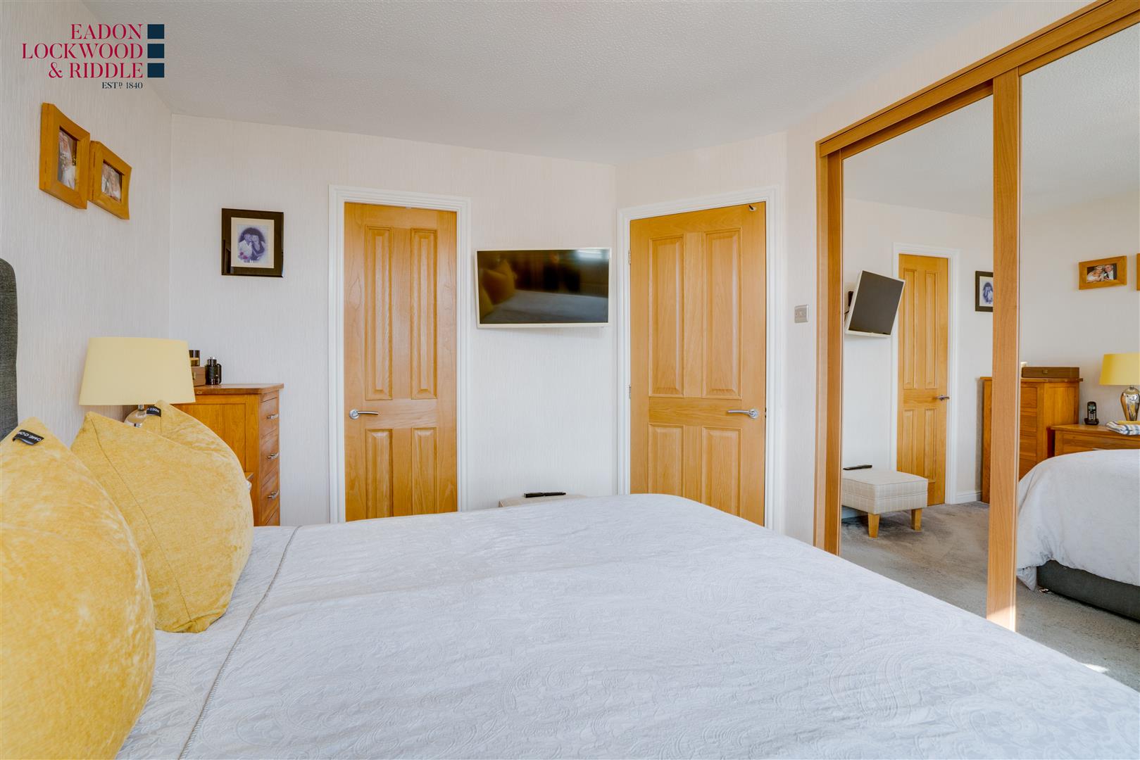 32, Stratford Way, Bramley, Rotherham, S66 1WN