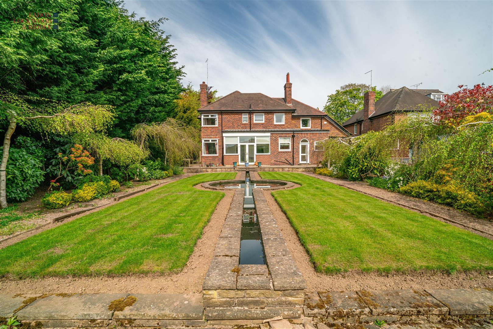 Farndale, Sitwell Grove, Rotherham, S60 3AY