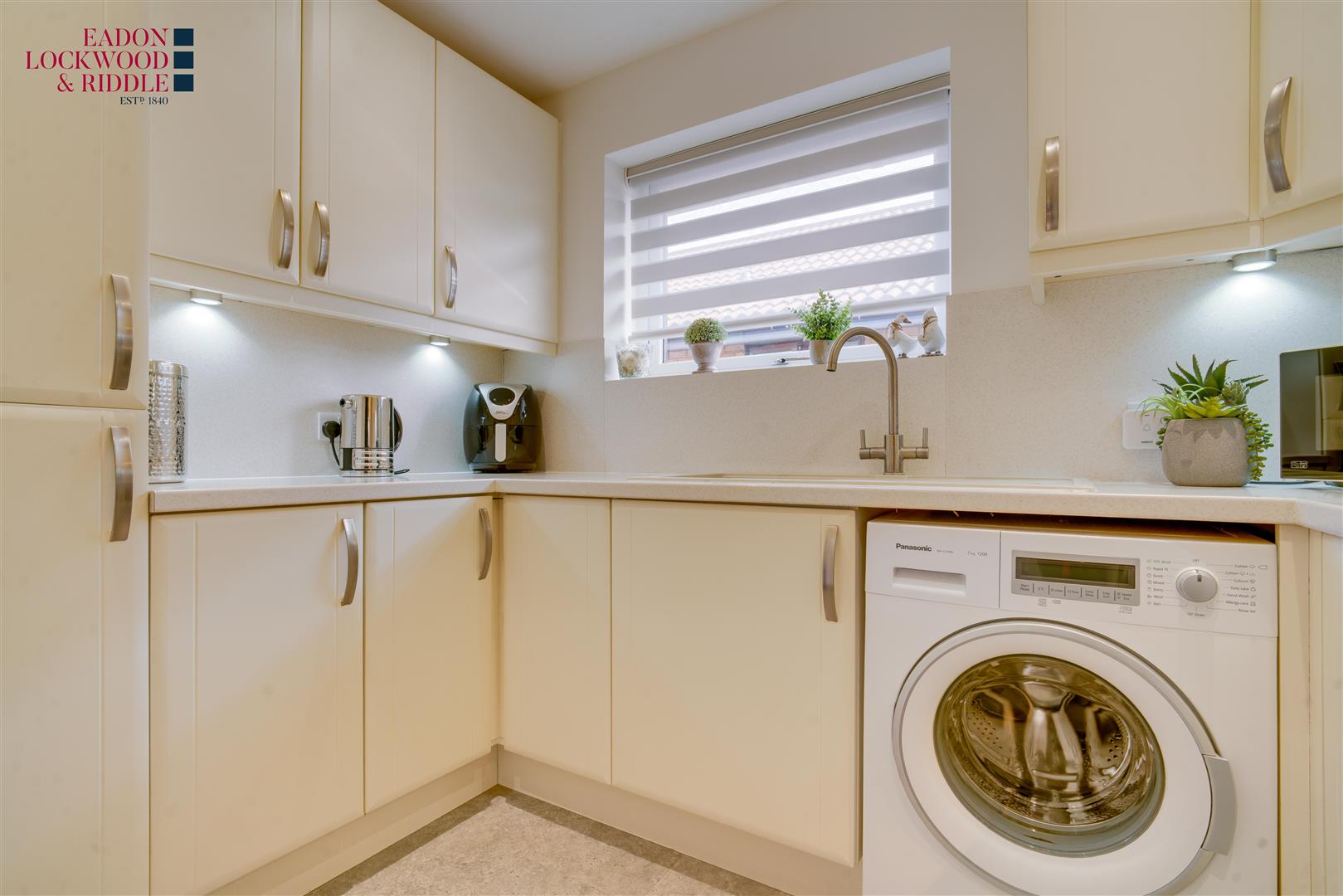 19, Radford Close, Ravenfield, Rotherham, S65 4LD