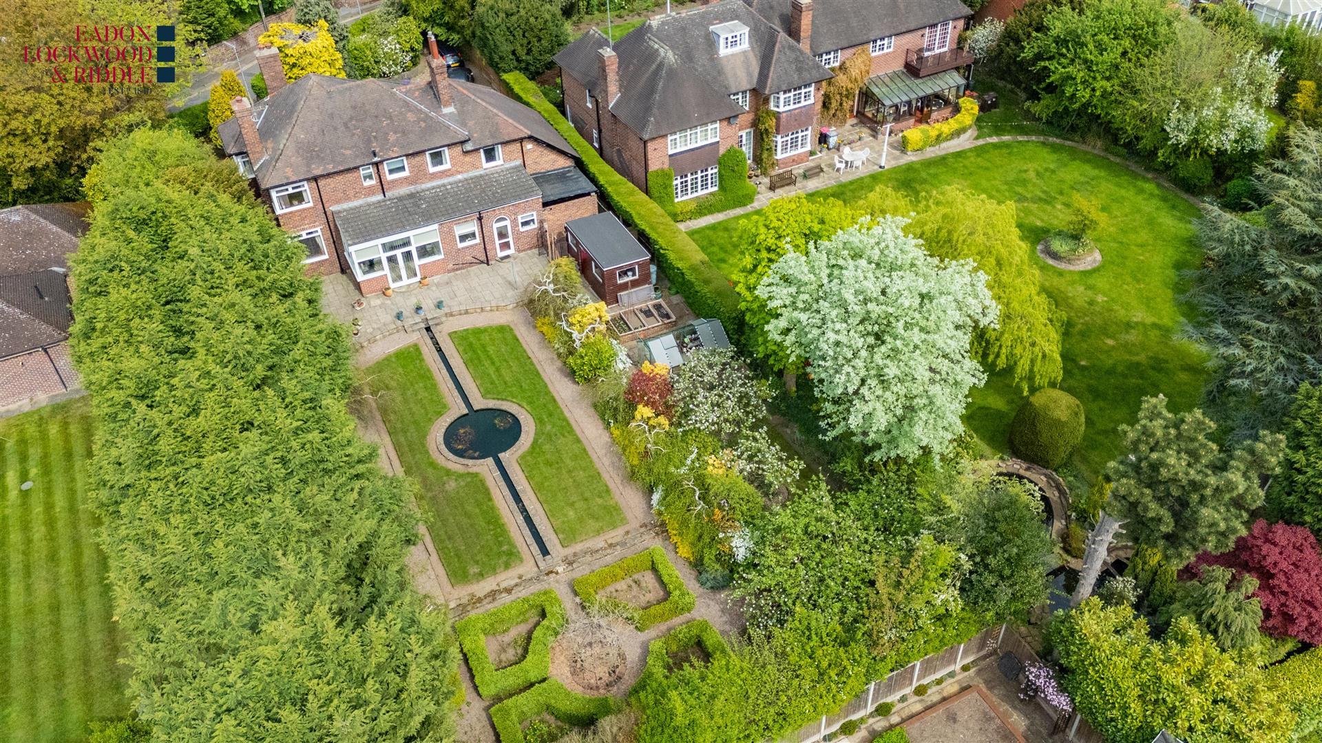 Farndale, Sitwell Grove, Rotherham, S60 3AY