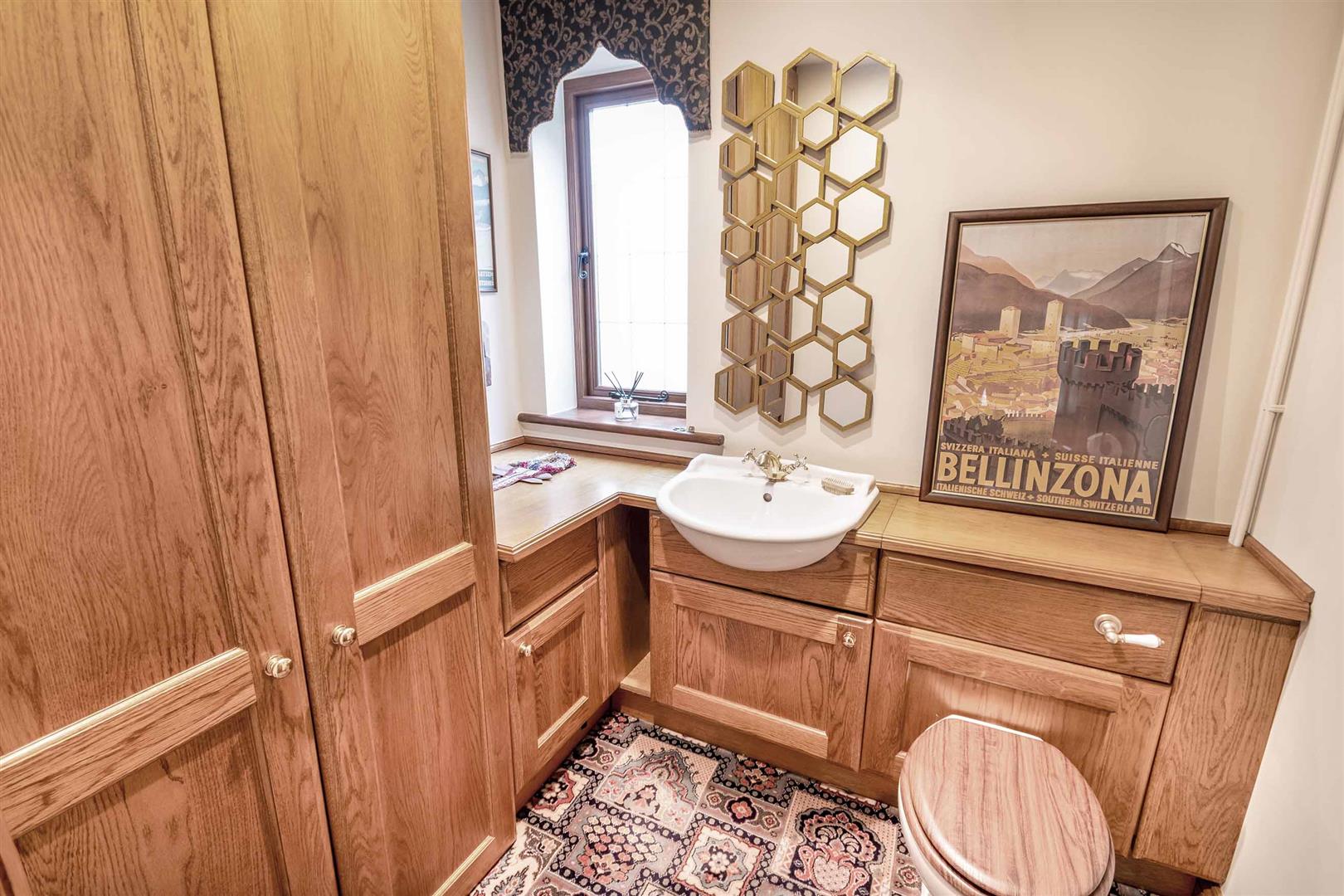Rosewood Cottage, Moorgate Grove, Rotherham, S60 2TR
