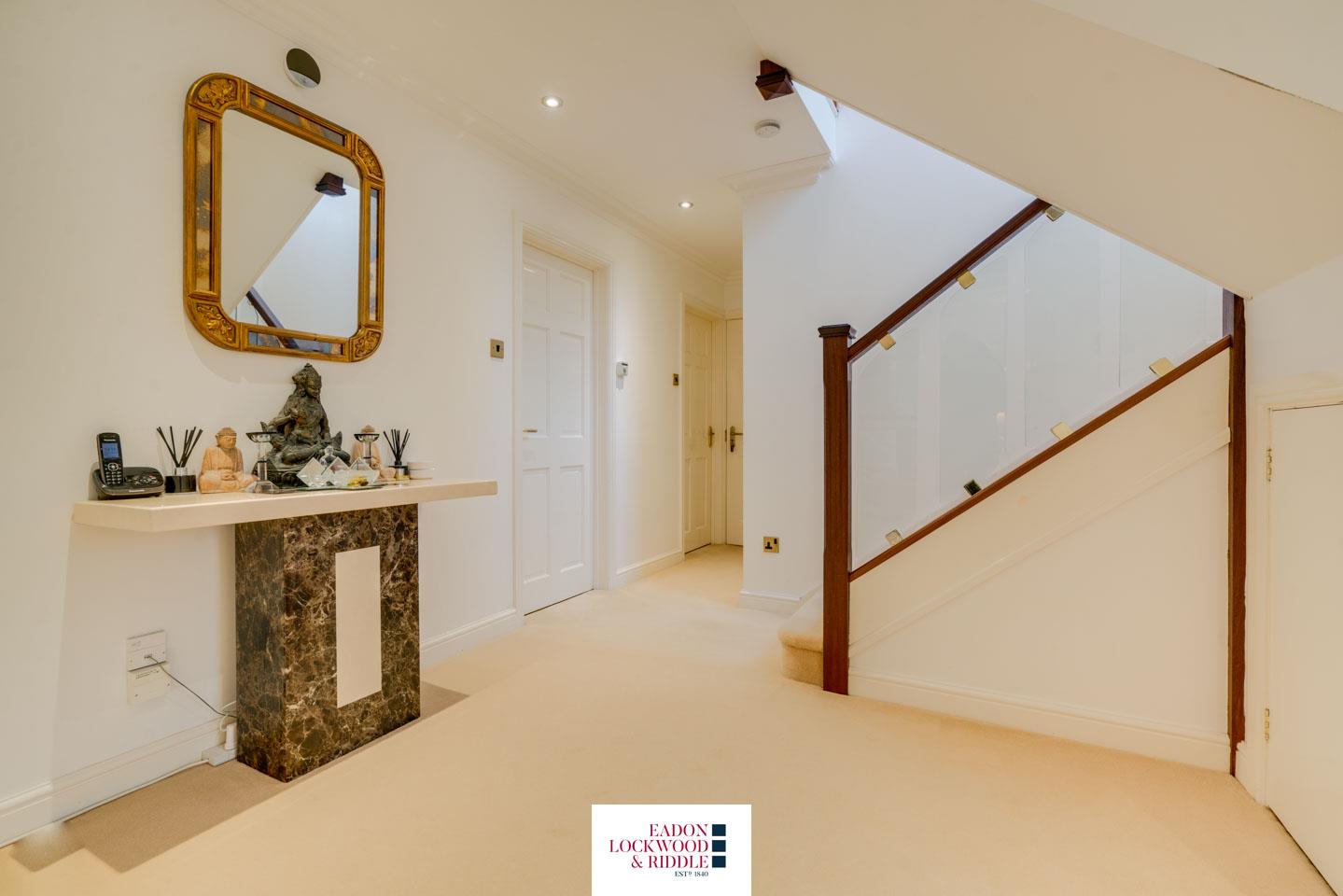 68, Queensway, Moorgate, Rotherham, S60 3EE