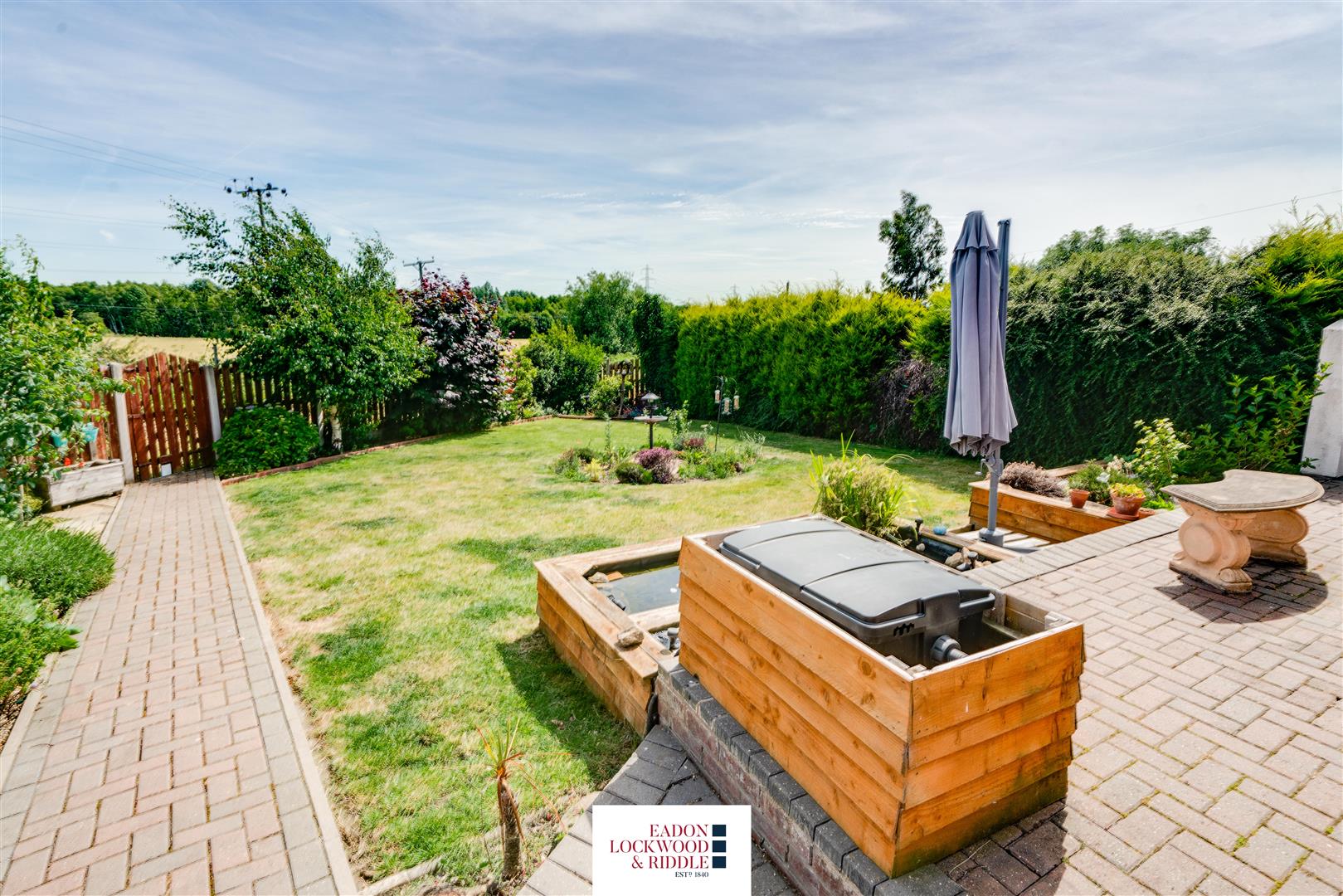 9, Lesmond Crescent, Little Houghton, Barnsley, S72 0EZ