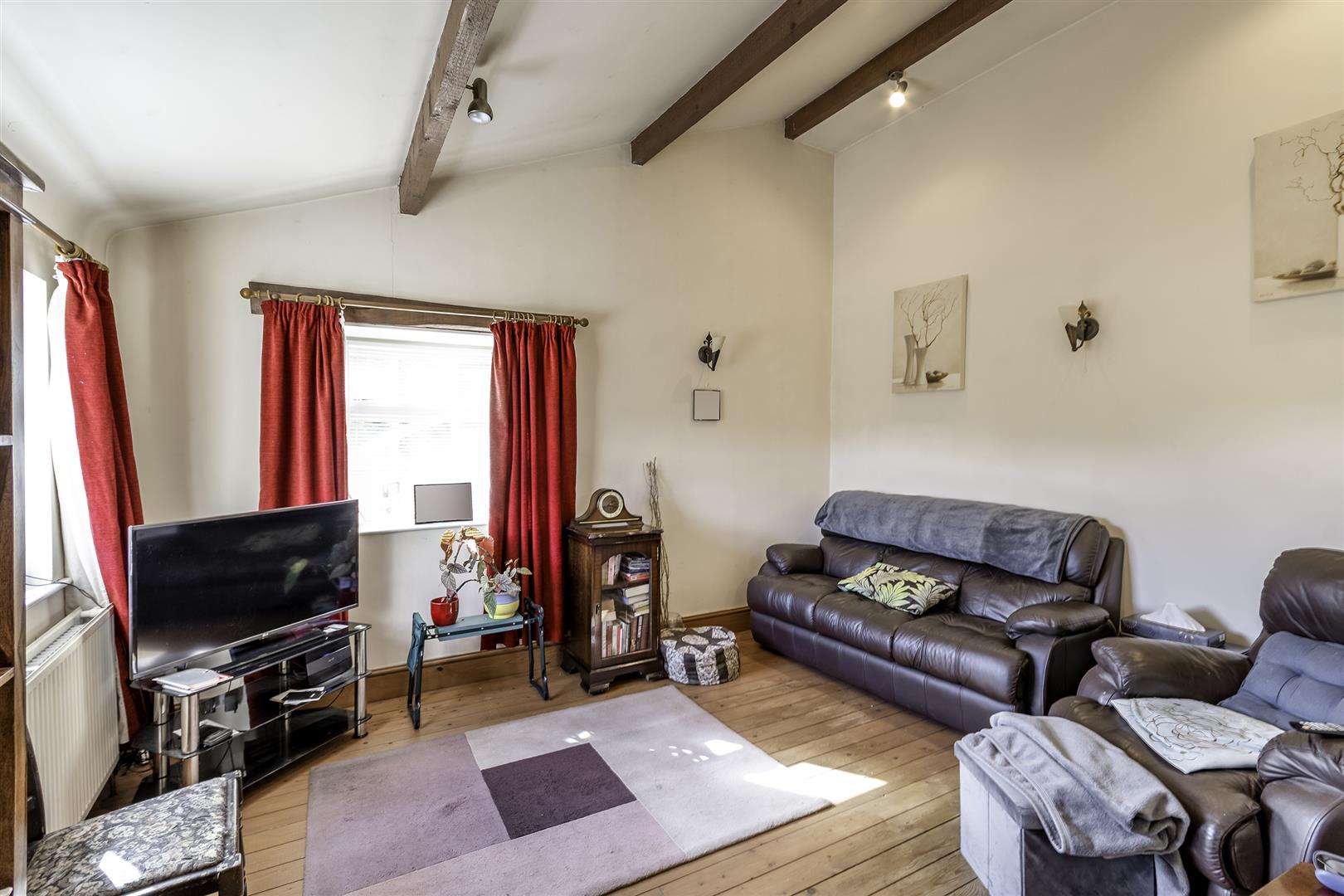 The Coach House, Doncaster Road, Hooton Roberts, Rotherham, S65 4PF