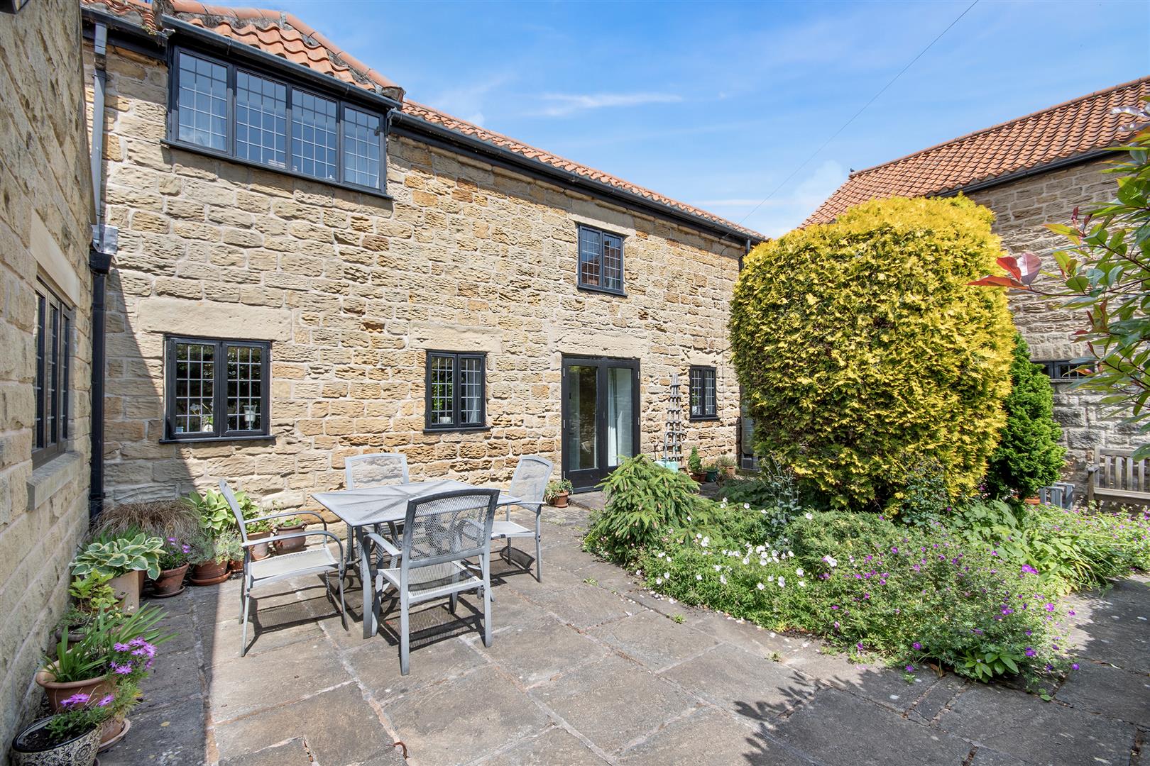 Corme Ecluse, Main Street, Old Ravenfield, Rotherham, S65 4NA