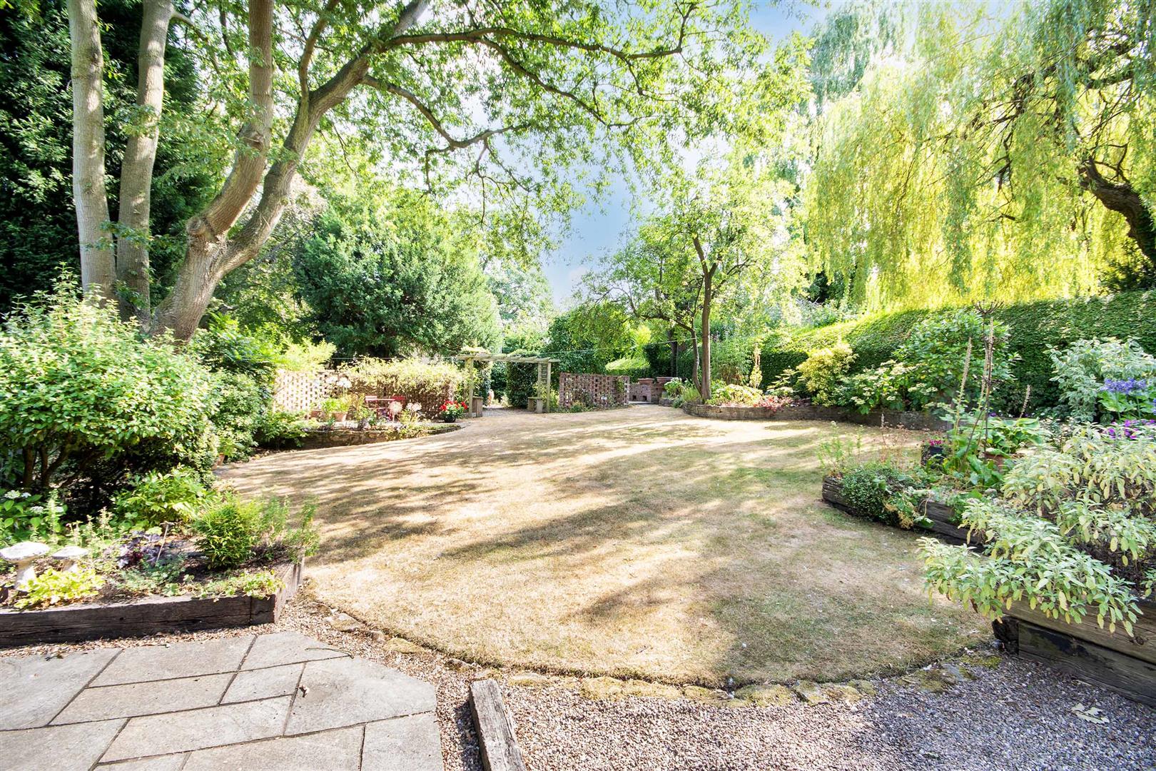 Rosewood Cottage, Moorgate Grove, Rotherham, S60 2TR