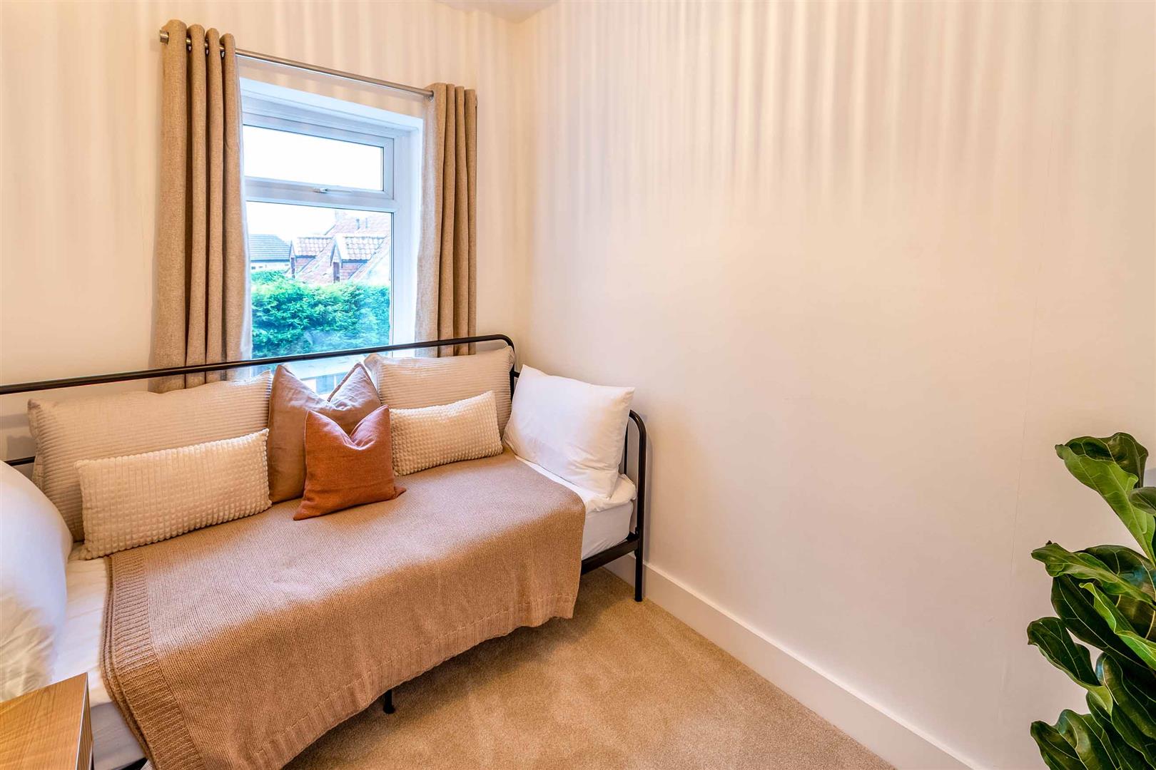30, Quarry Field Lane, Wickersley, Rotherham, S66 1EJ