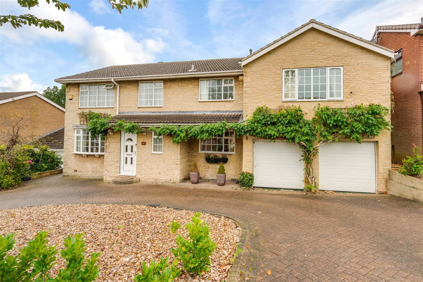 99, Woodfoot Road, Moorgate, Rotherham, S60 3EH