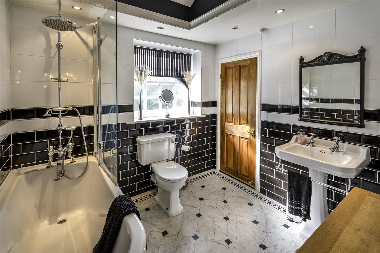 The Coach House, Doncaster Road, Hooton Roberts, Rotherham, S65 4PF
