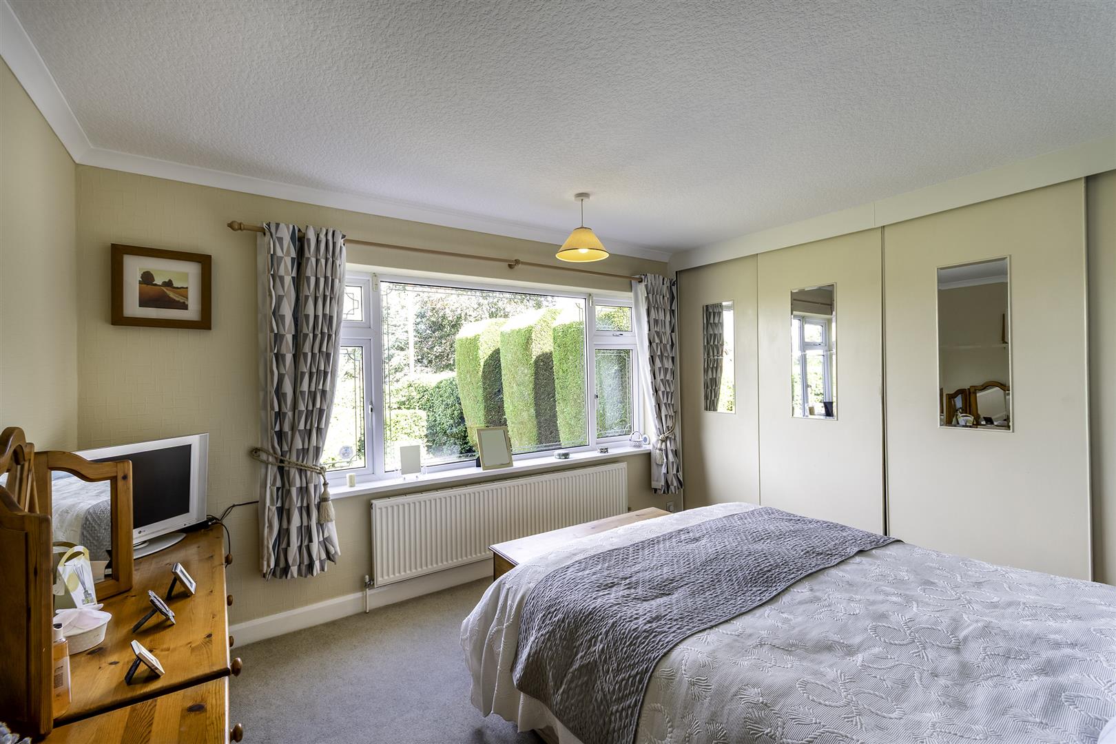4, Garden Lane, Ravenfield, Rotherham, S65 4ND