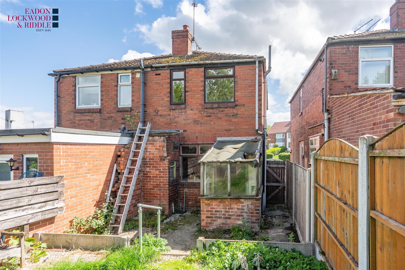 19, Hill Top Lane, Rotherham, S61 2EQ