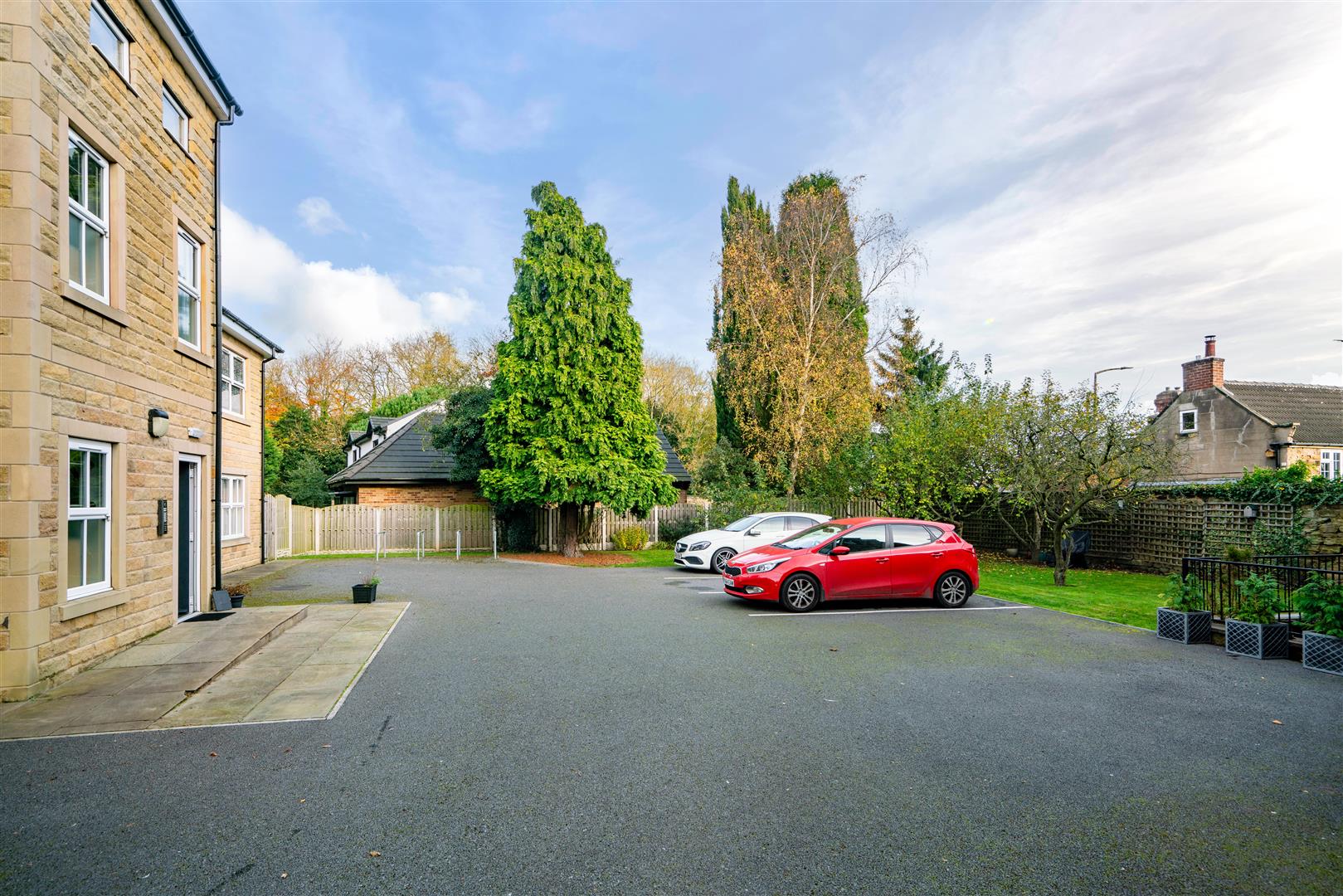 Apartment 8, Manor House, 181 Doncaster Road, Thrybergh, Rotherham, S65 4NS