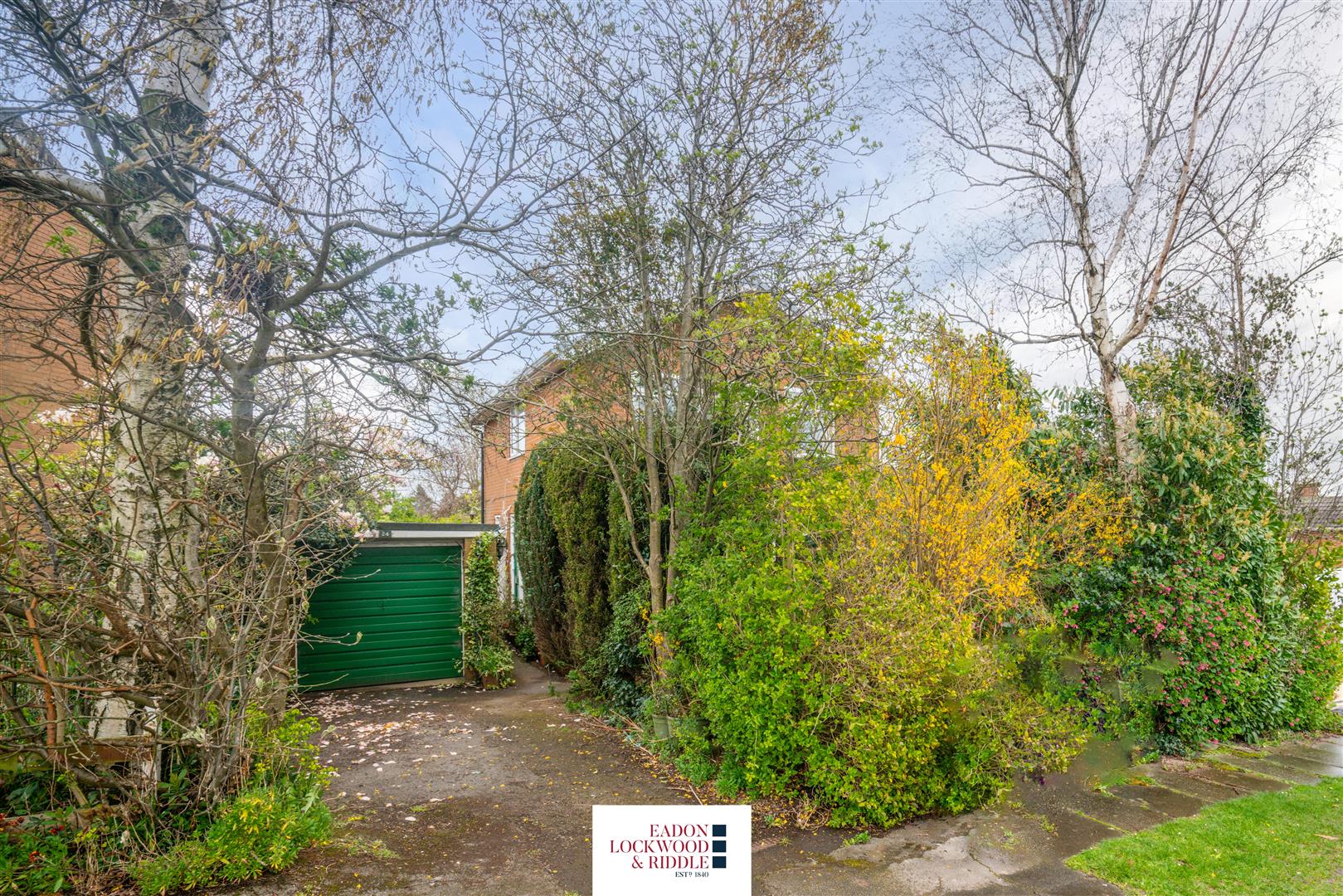 24, Saxton Drive, Rotherham, S60 3DW