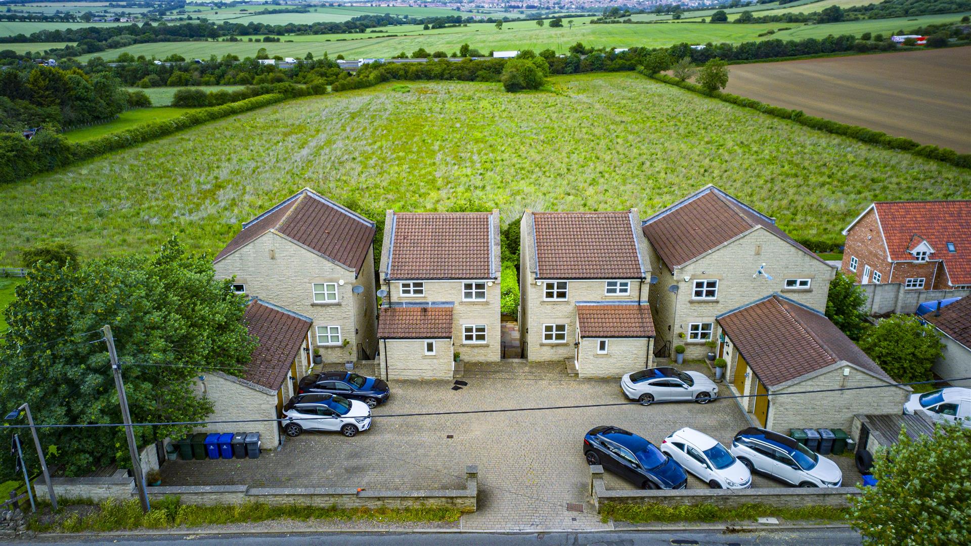 4, Greaves Sike Lane, Micklebring, Rotherham, S66 7RR
