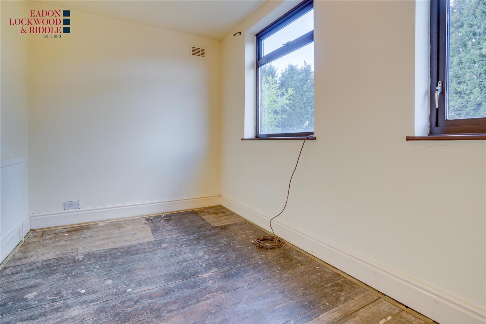 19, Hill Top Lane, Rotherham, S61 2EQ