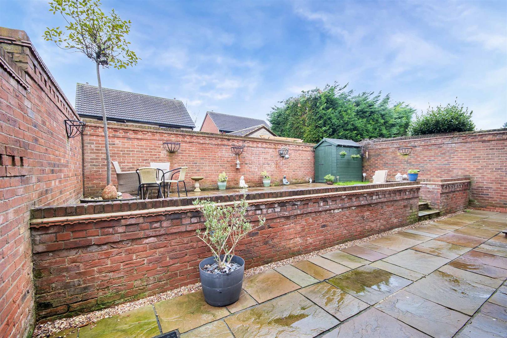7, Doncaster Road, Braithwell, Rotherham, S66 7BB