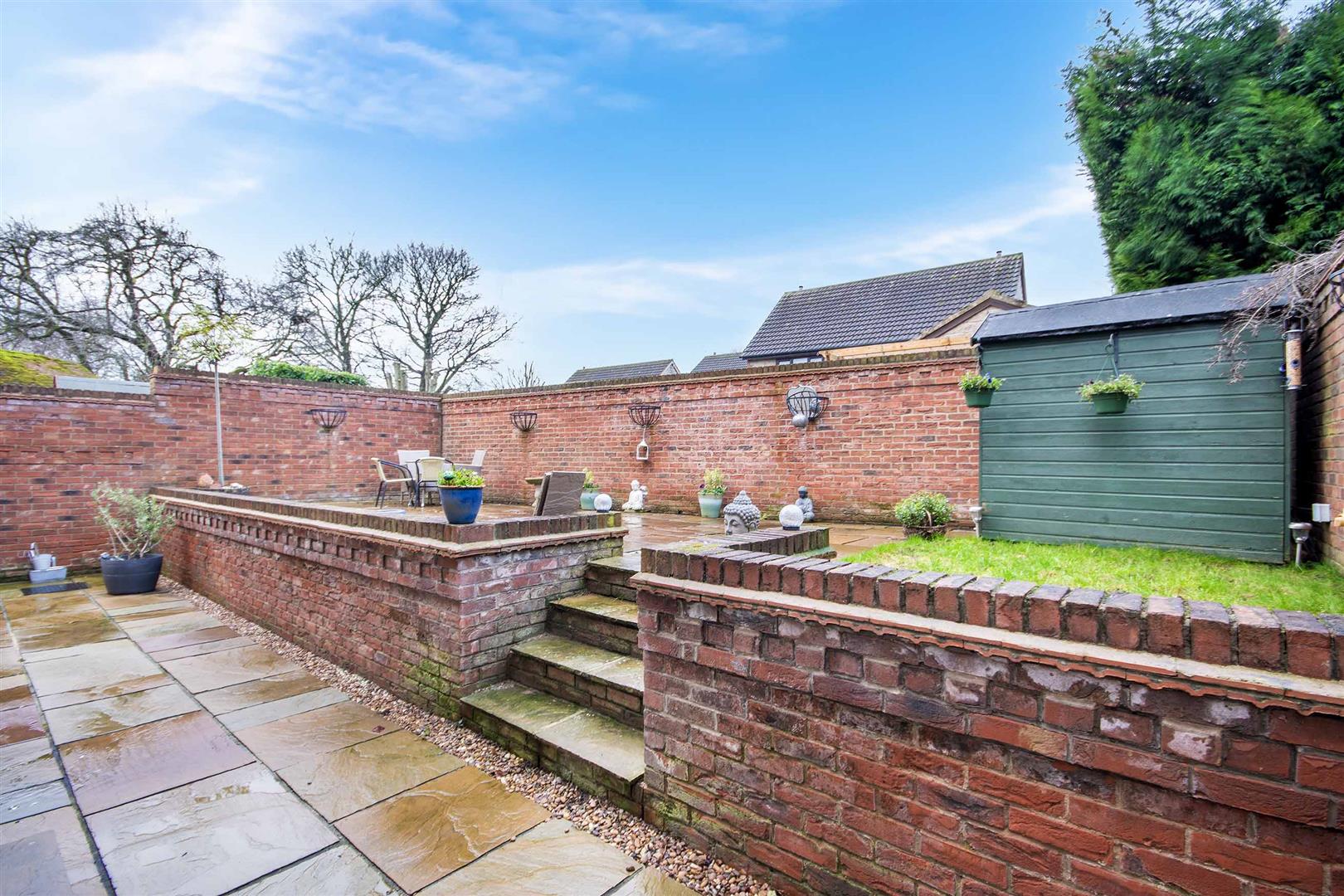 7, Doncaster Road, Braithwell, Rotherham, S66 7BB