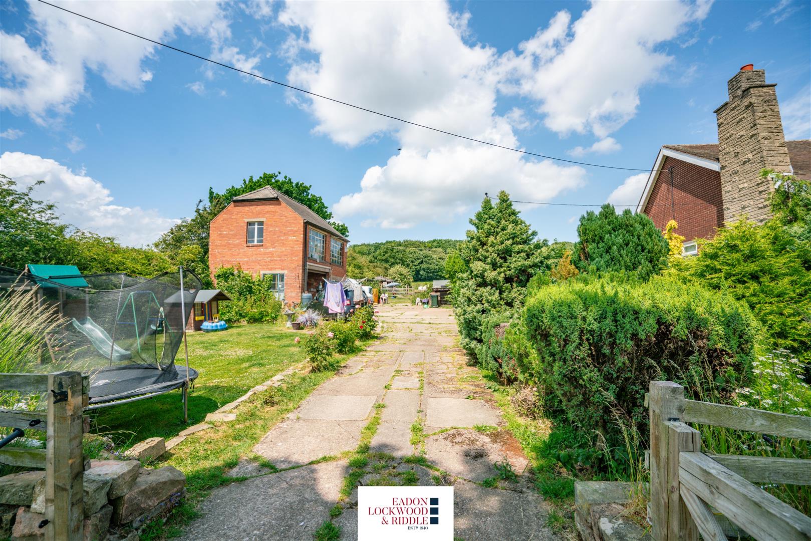 Woodside Bungalow, Second Lane, Wickersley, Rotherham, S66 1EE