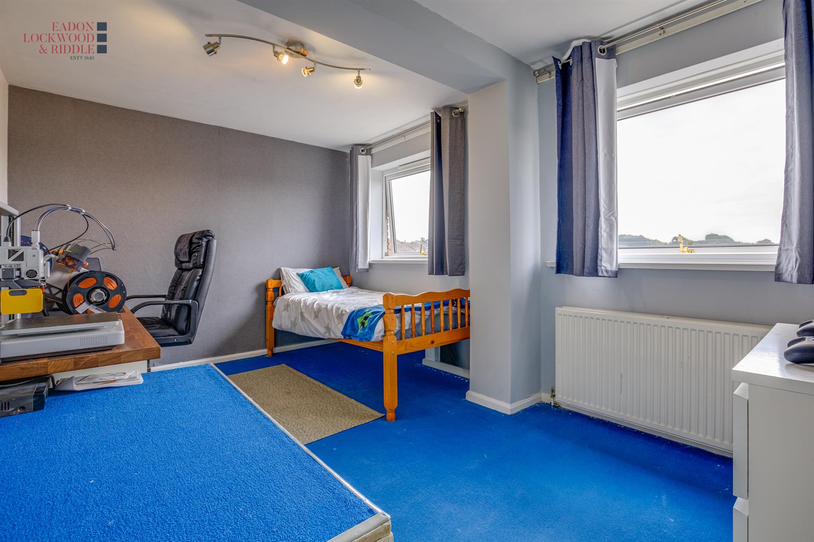 90, Hill View Road, Rotherham, S61 2AJ