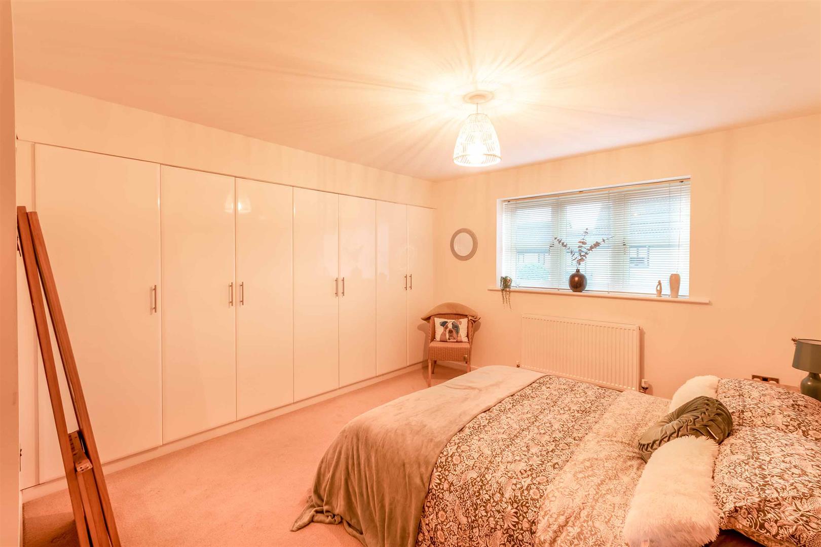 7, Doncaster Road, Braithwell, Rotherham, S66 7BB