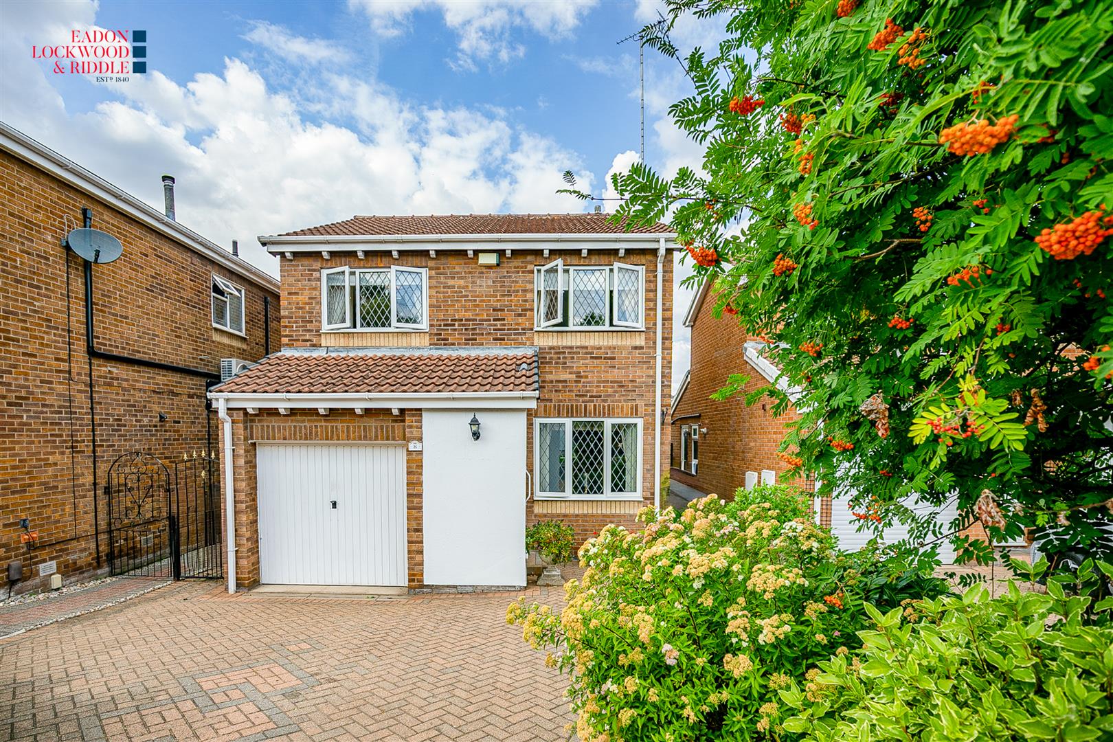 8, Whiston Vale, Whiston, Rotherham, S60 4JJ