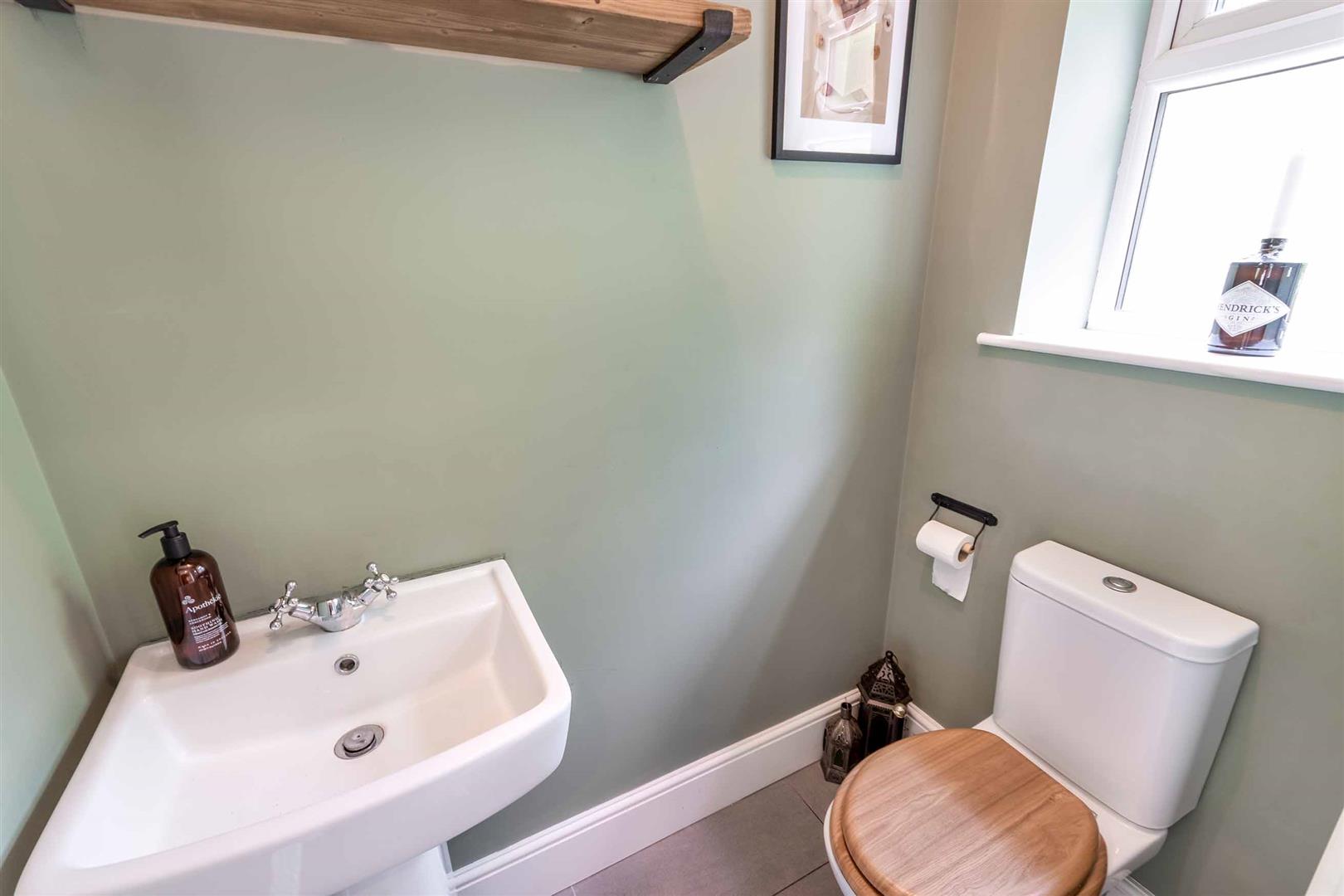 5, Sitwell Vale, Rotherham, S60 2UF