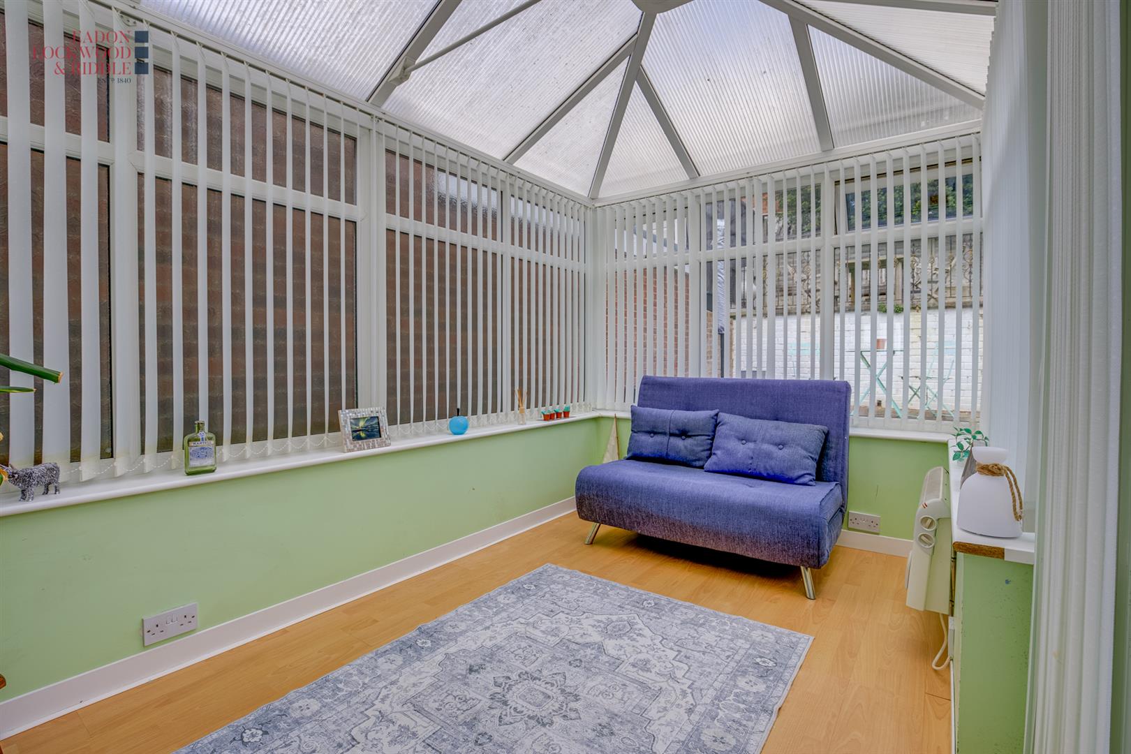 90, Hill View Road, Rotherham, S61 2AJ