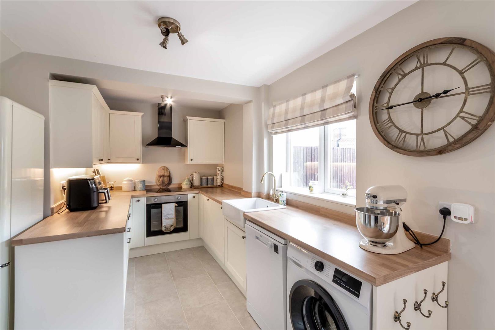 122, Bawtry Road, Bramley, Rotherham, S66 2UE