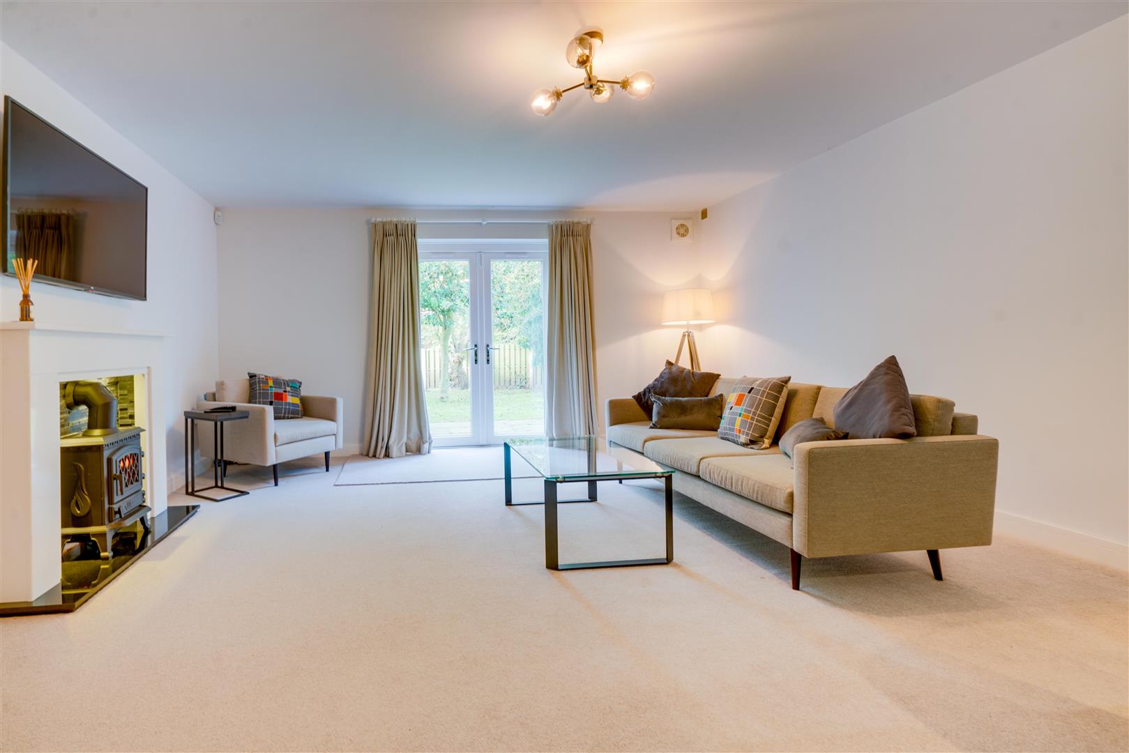 Apartment 8, Manor House, 181 Doncaster Road, Thrybergh, Rotherham, S65 4NS