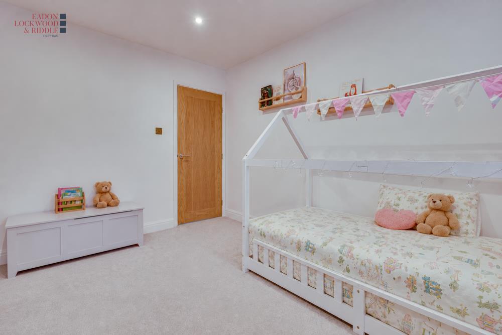 47, Flat Lane, Whiston, Rotherham, S60 4EF