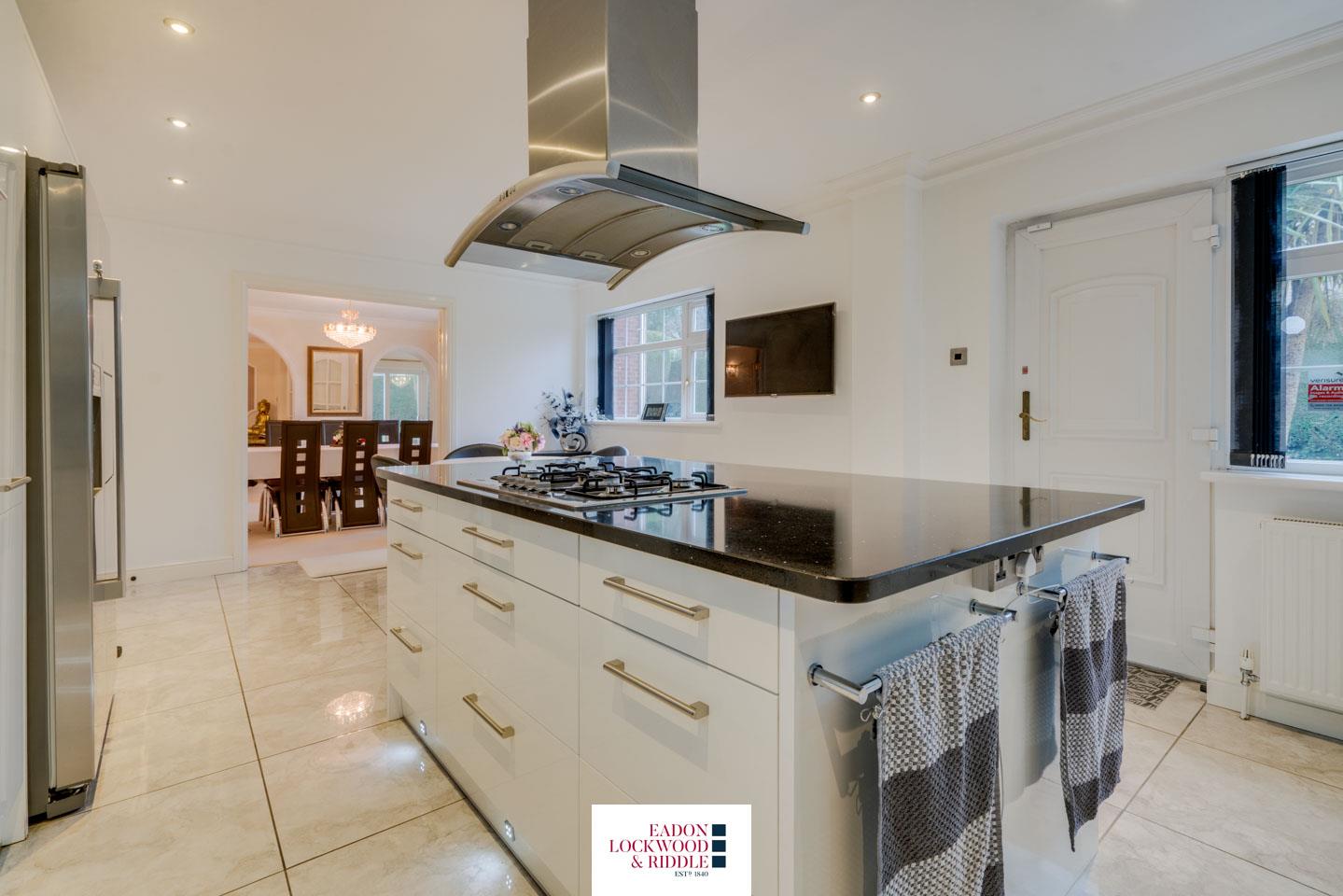 68, Queensway, Moorgate, Rotherham, S60 3EE